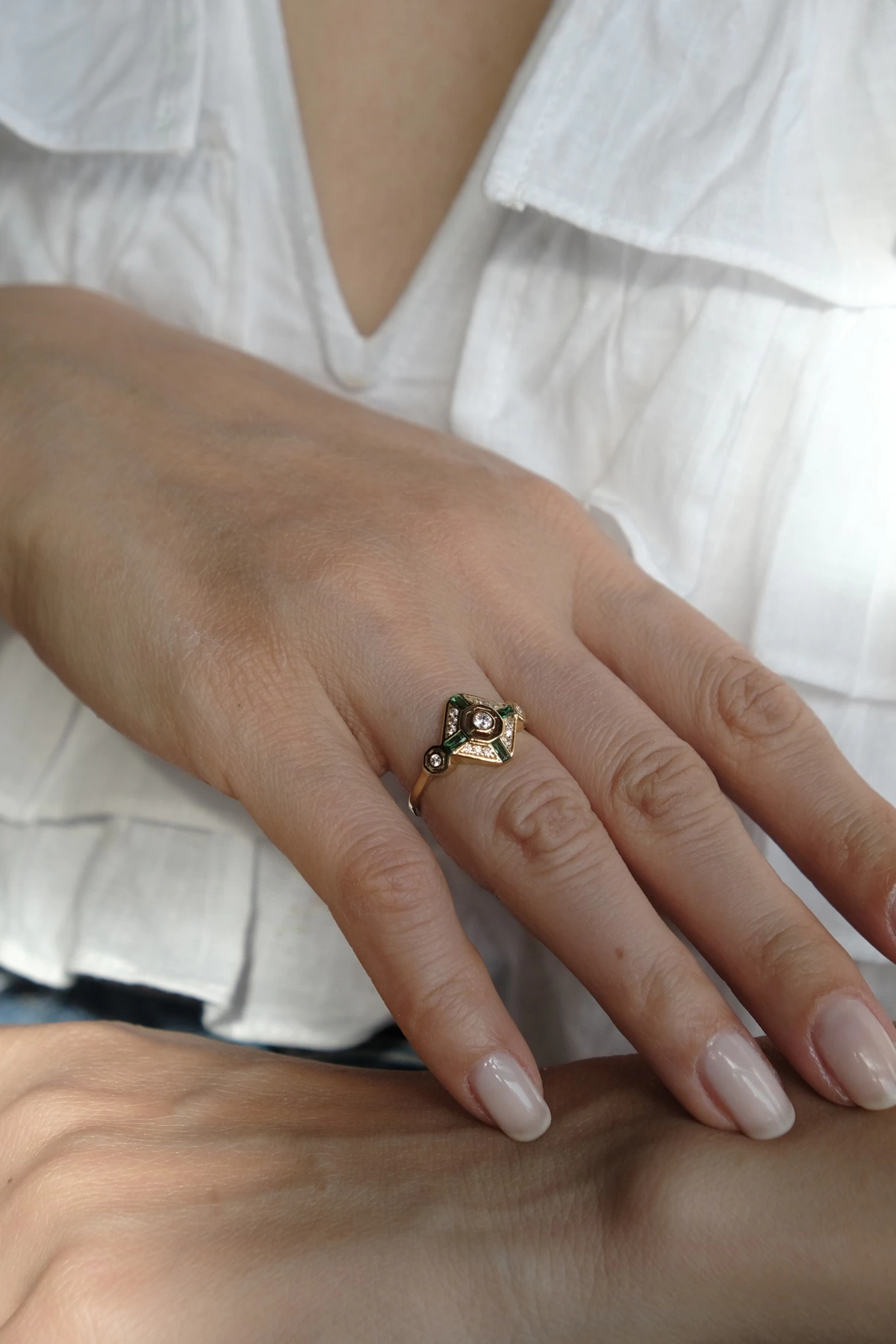 Asil 14 Ayar Yeşil Baget Taşlı Altın Yüzük YZK3097