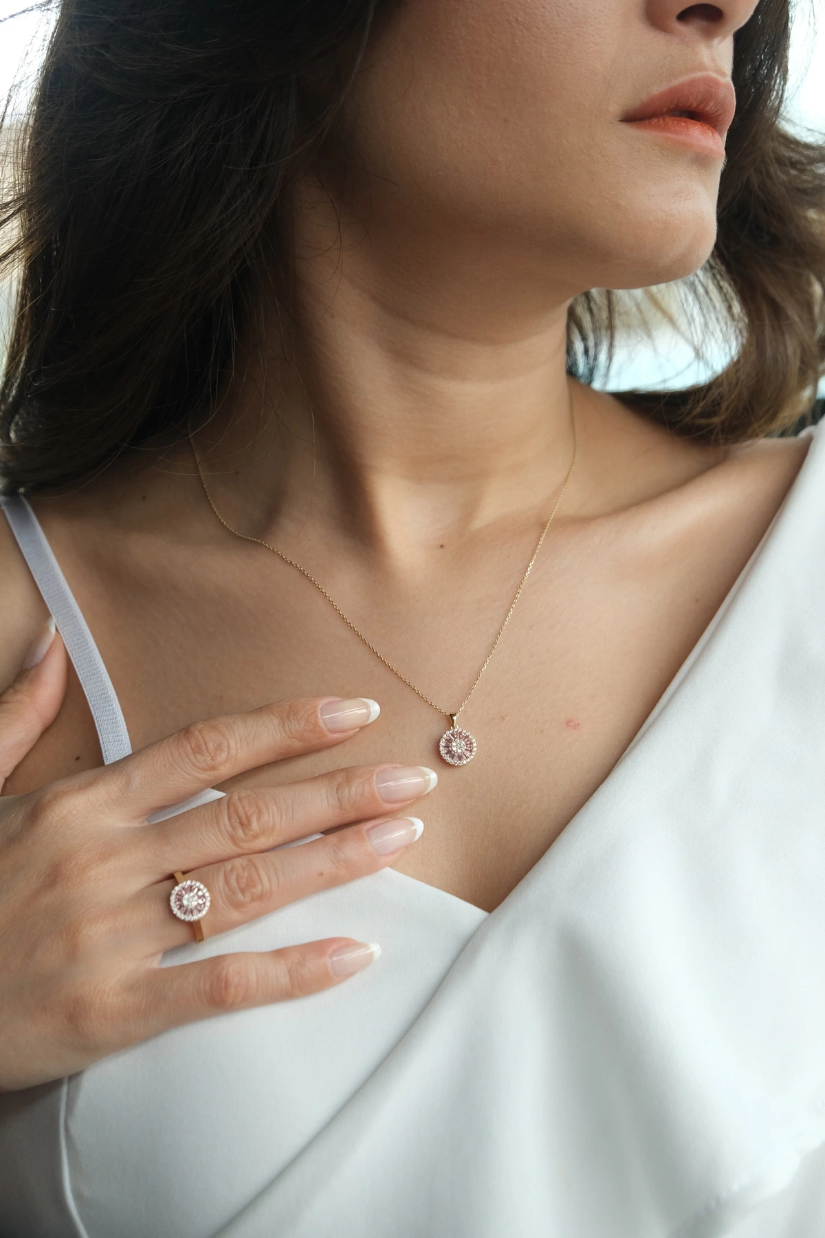 Asil 14 Ayar Pembe Beyaz Taşlı Altın Yüzük YZK3286