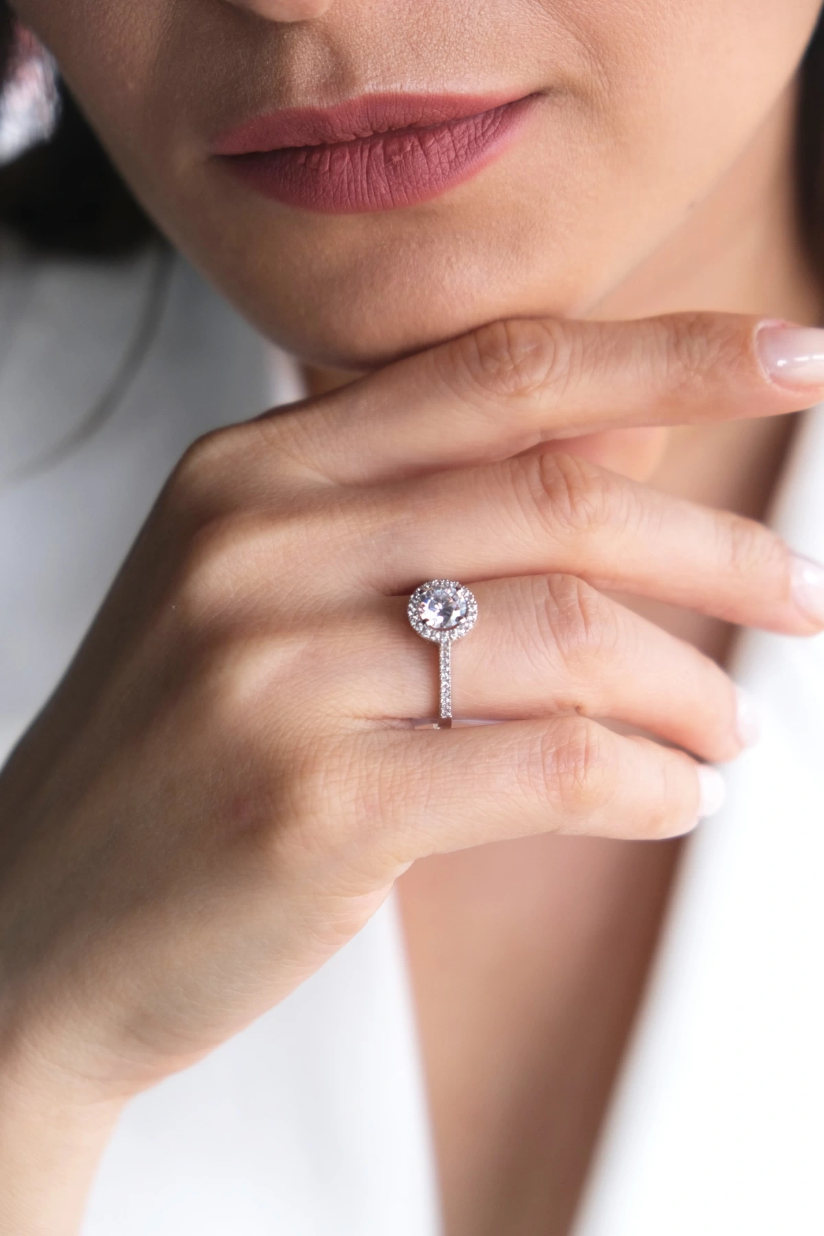 Asil 14 Ayar Tek Taş Beyaz Altın Yüzük YZK2919