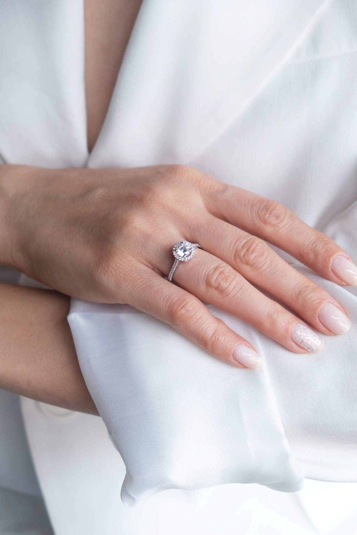 Asil 14 Ayar Tek Taş Beyaz Altın Yüzük YZK2919