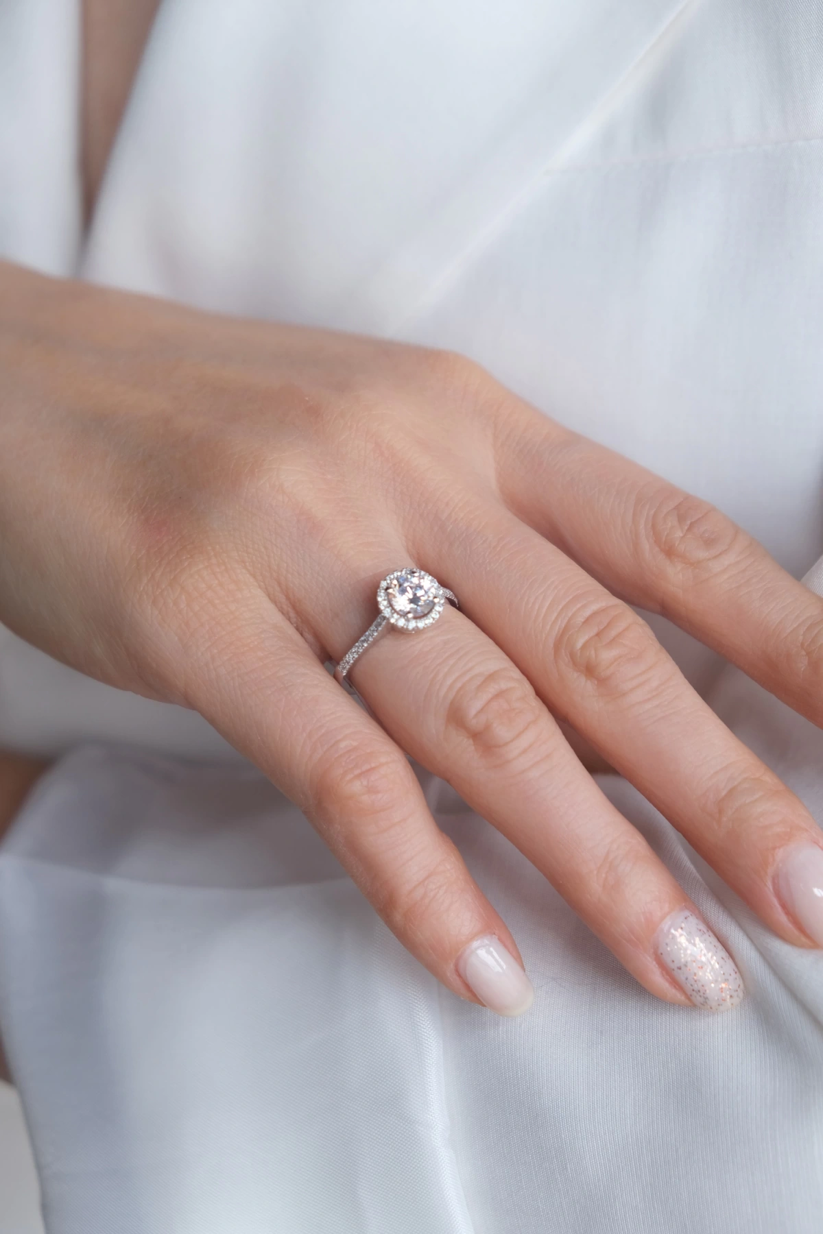 Asil 14 Ayar Tek Taş Beyaz Altın Yüzük YZK2919