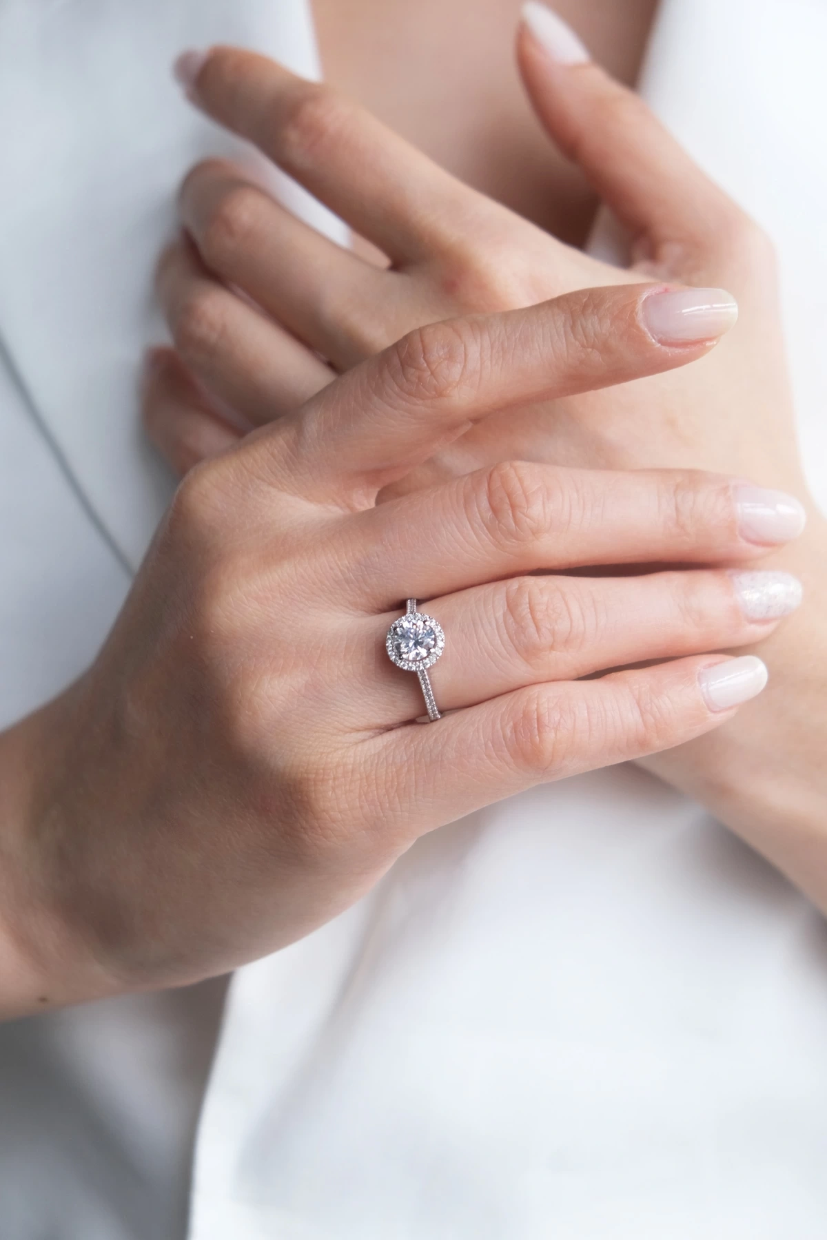 Asil 14 Ayar Tek Taş Beyaz Altın Yüzük YZK2919