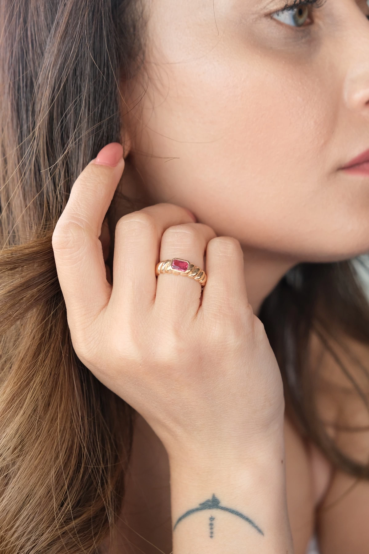 Asil 14 Ayar Pembe Taşlı Burgu Altın Yüzük YZK1980