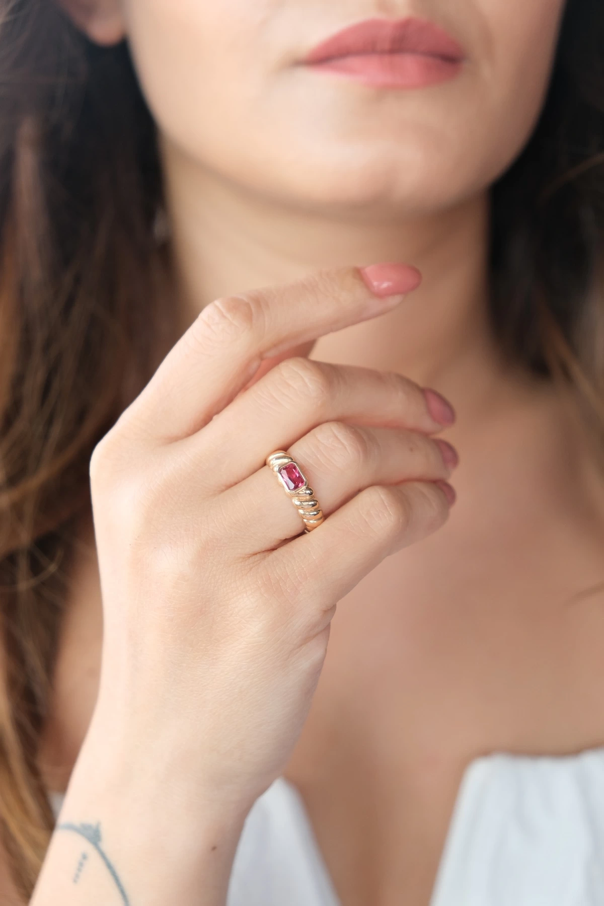 Asil 14 Ayar Pembe Taşlı Burgu Altın Yüzük YZK1980