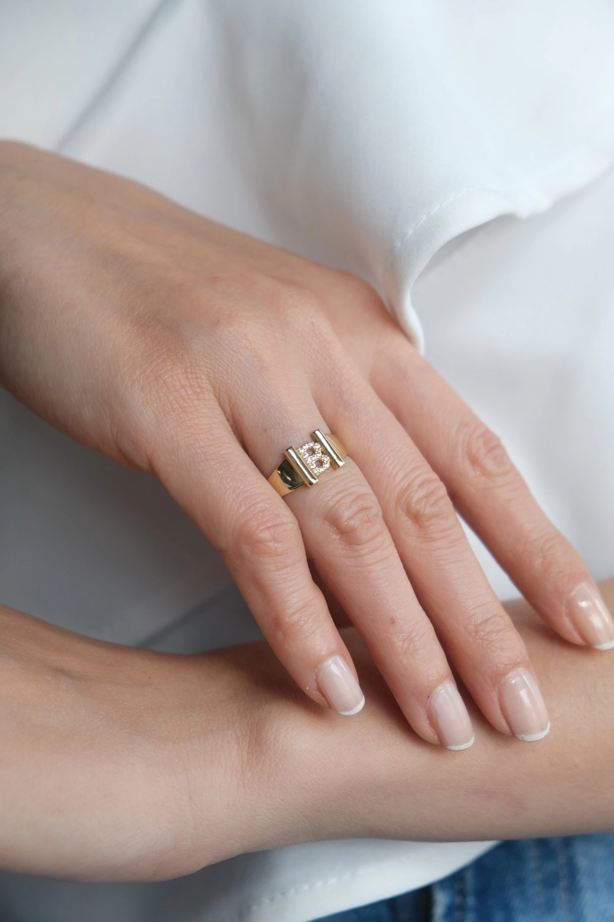 Asil 14 Ayar Taşlı B Harf Altın Yüzük YZK3192