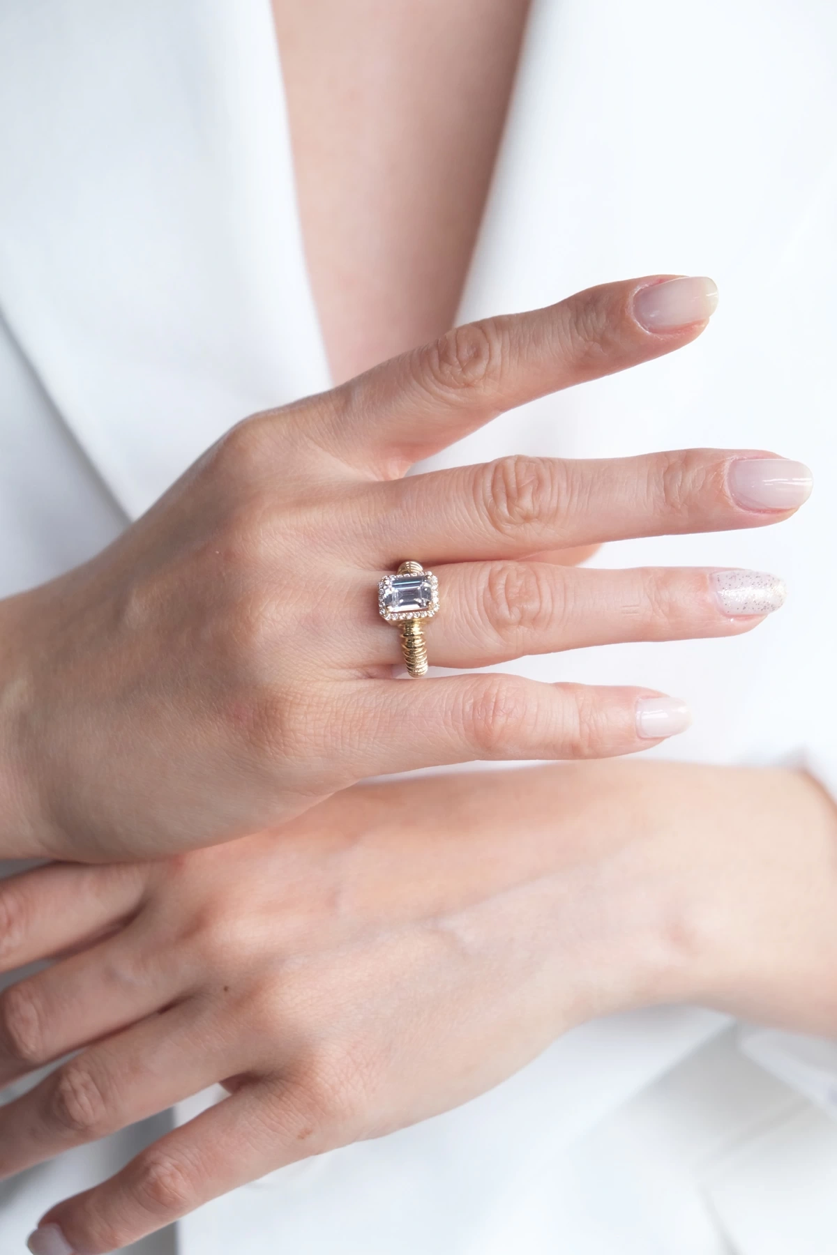 Asil 14 Ayar Baget Tek Taş Altın Yüzük YZK2927