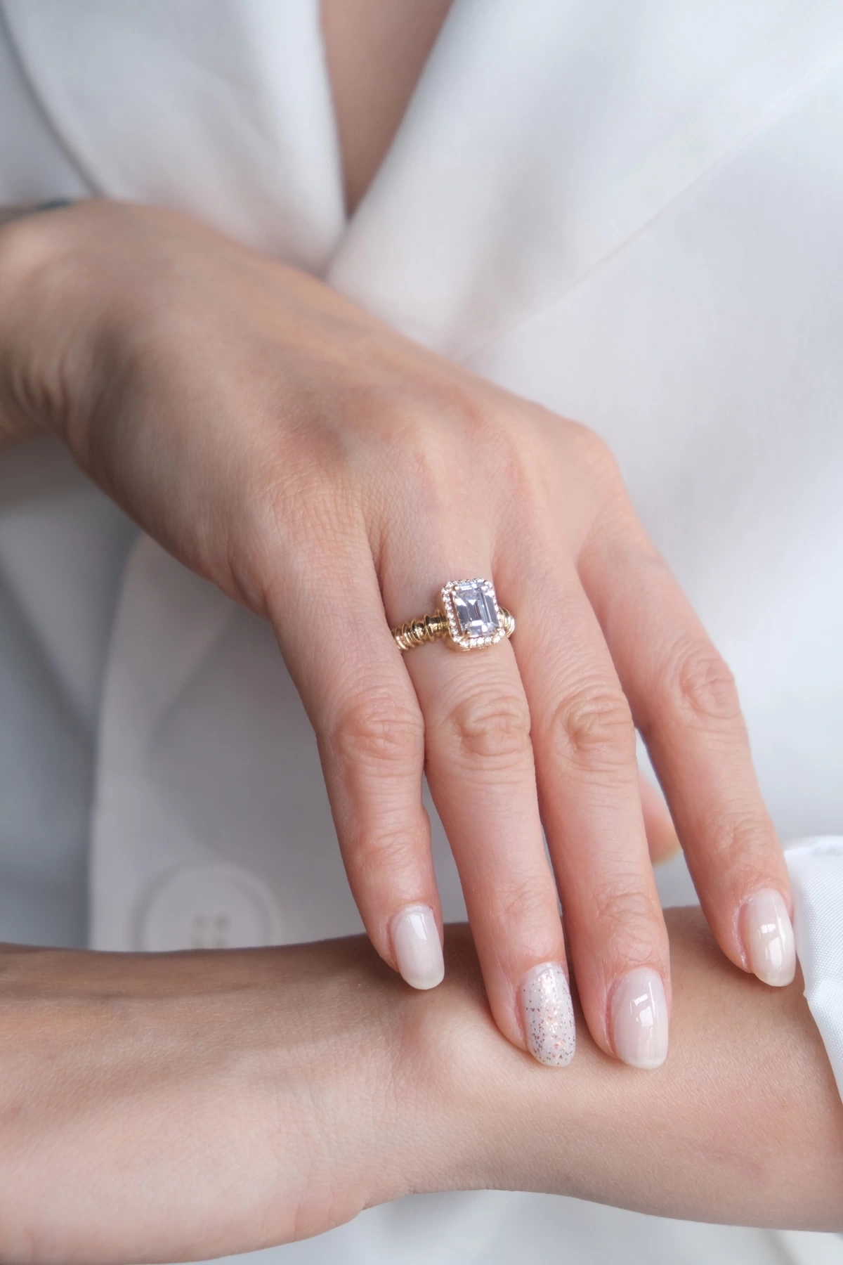 Asil 14 Ayar Baget Tek Taş Altın Yüzük YZK2927