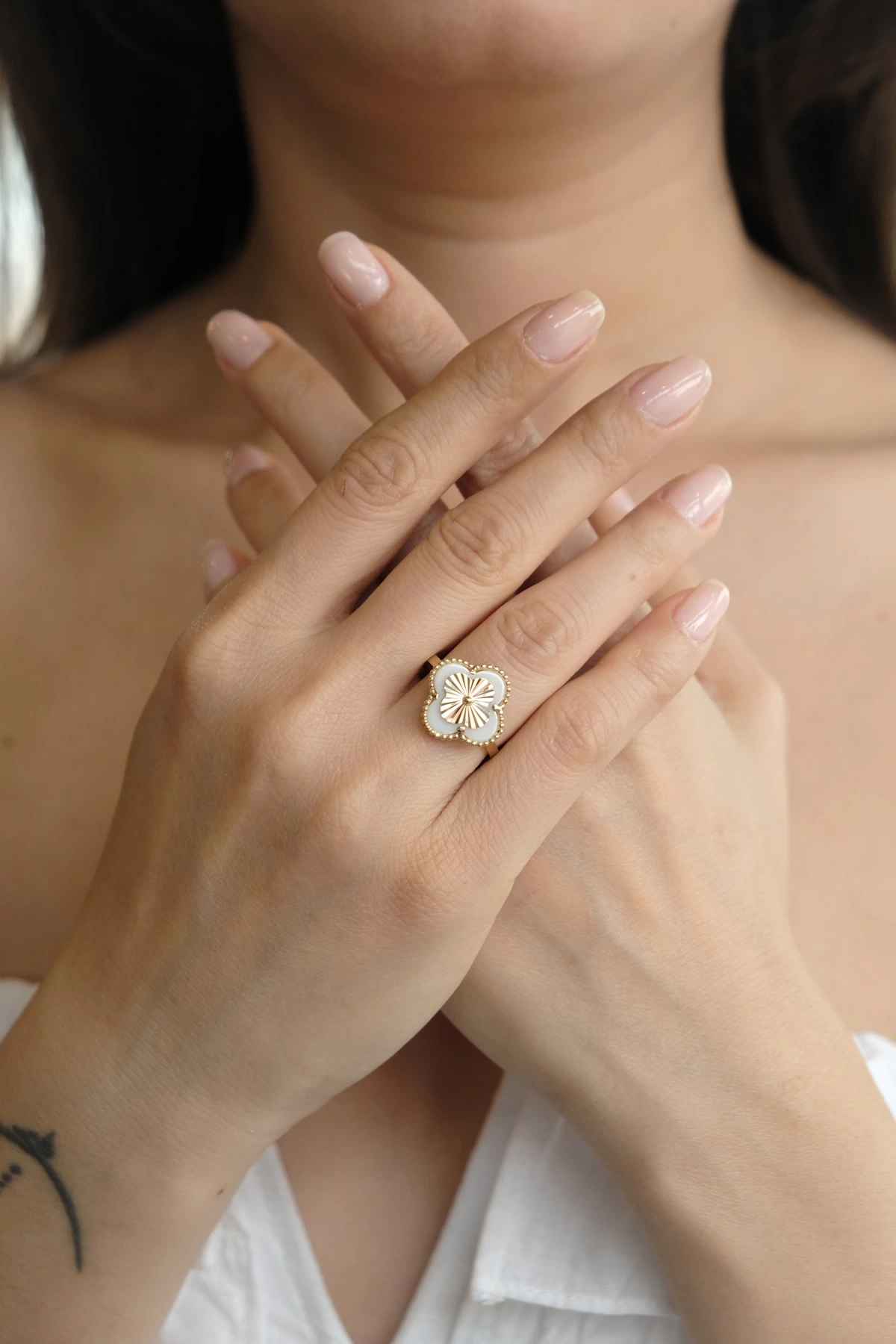 Asil 14 Ayar Beyaz Taşlı Yonca Altın Yüzük YZK3337