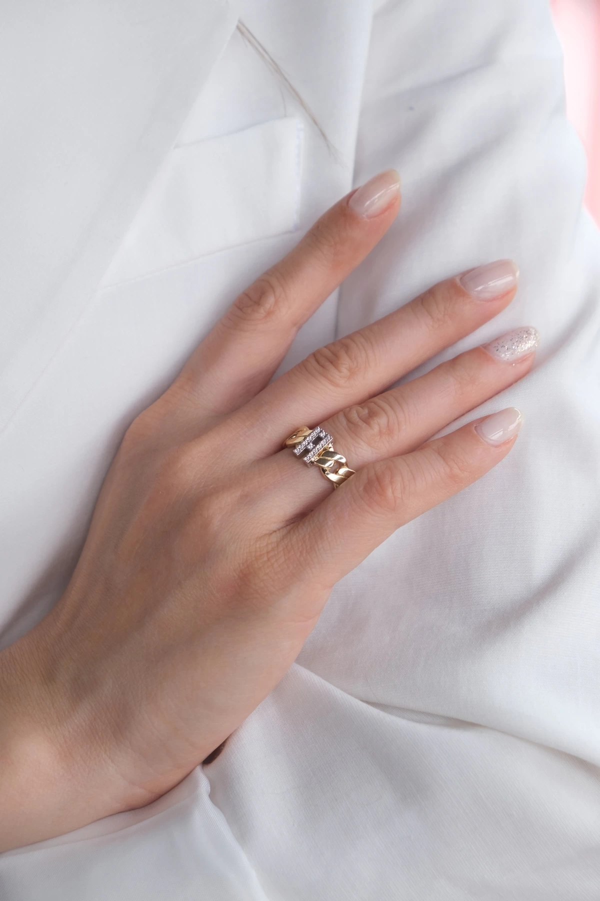 Asil 14 Ayar A Harf Burgu Altın Yüzük YZK2939