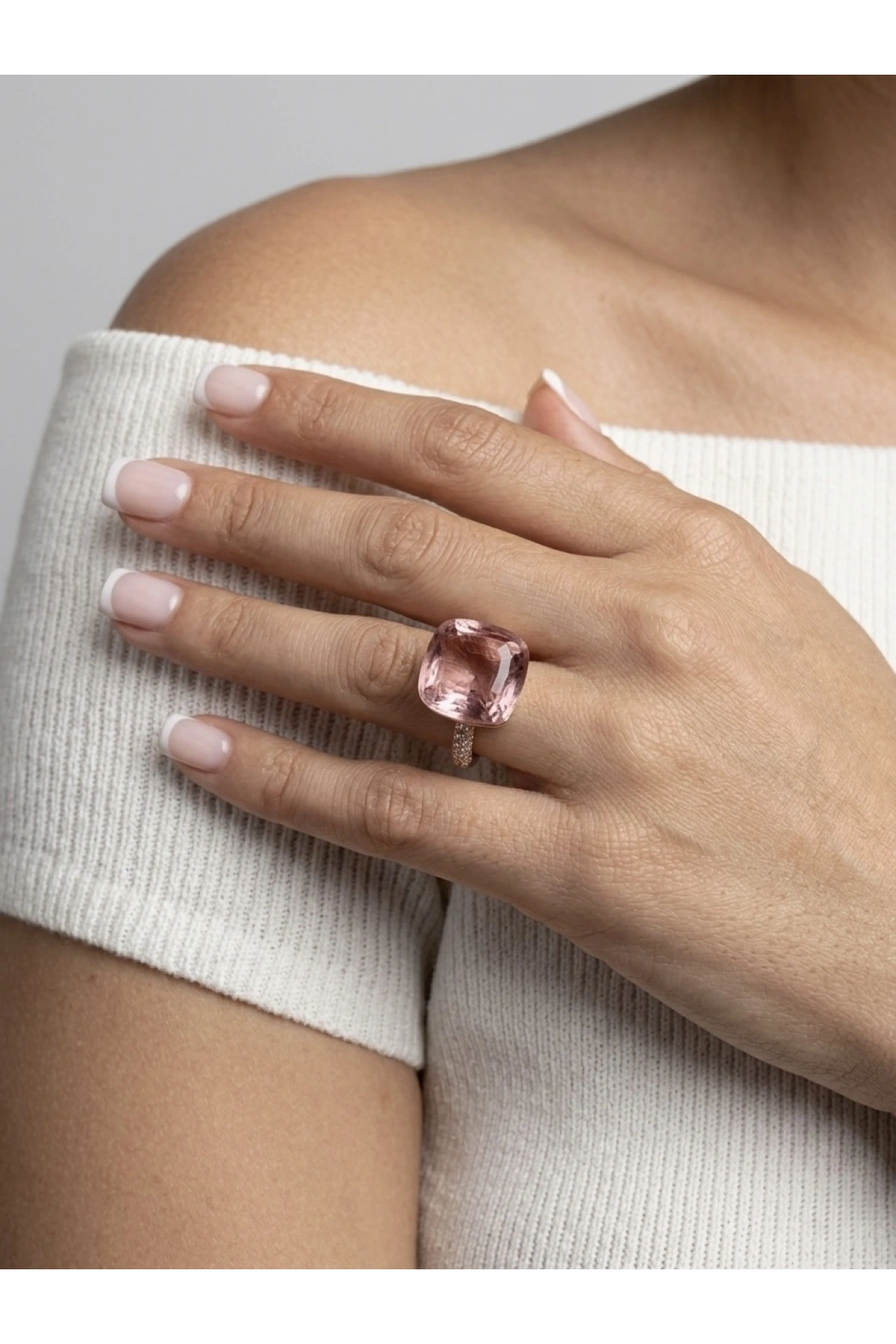 6.80 Ct. Morganite Taşlı Pırlanta Yüzük