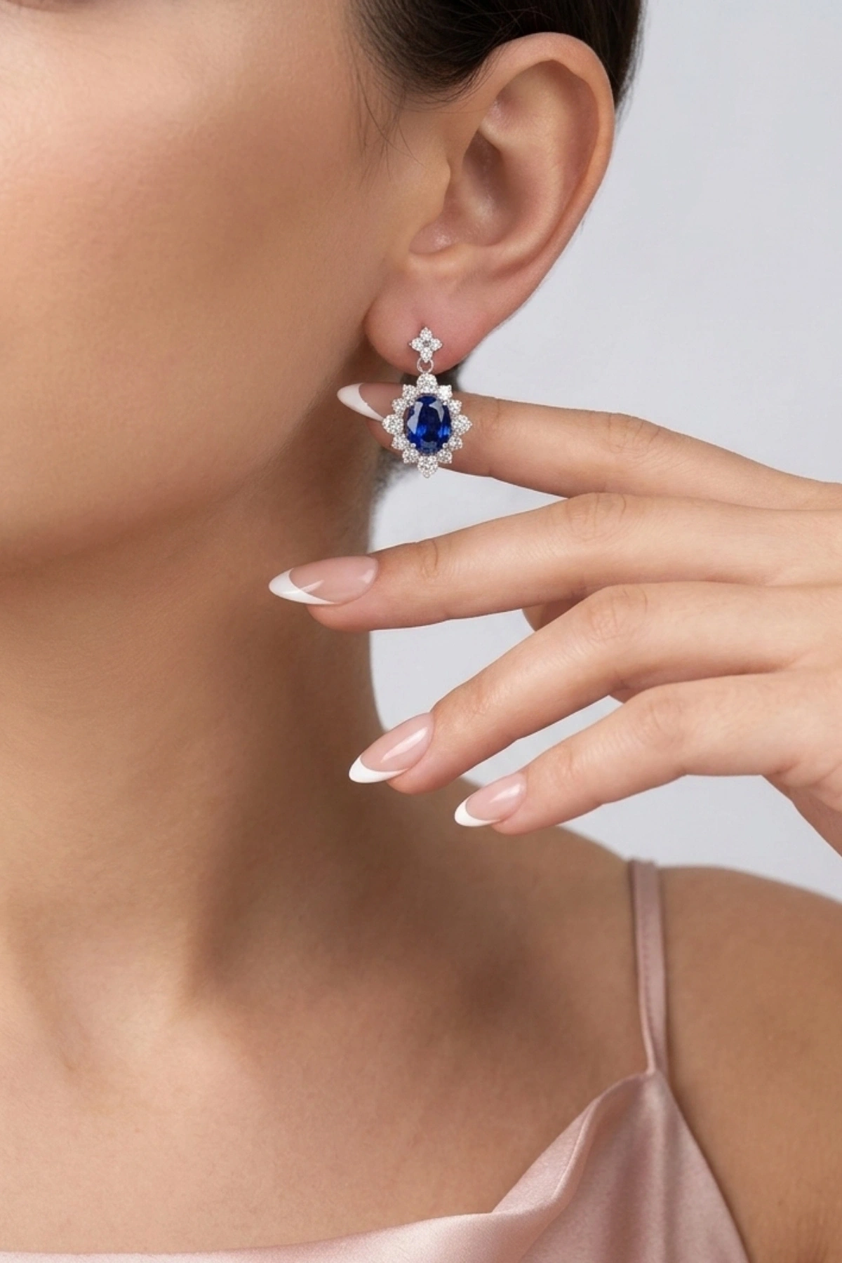 Safir Taşlı 4.46 CT. Pırlanta Küpe