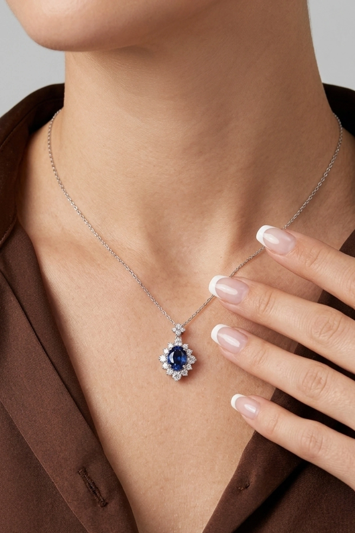 Safir Taşlı 2.23 CT. Pırlanta Kolye