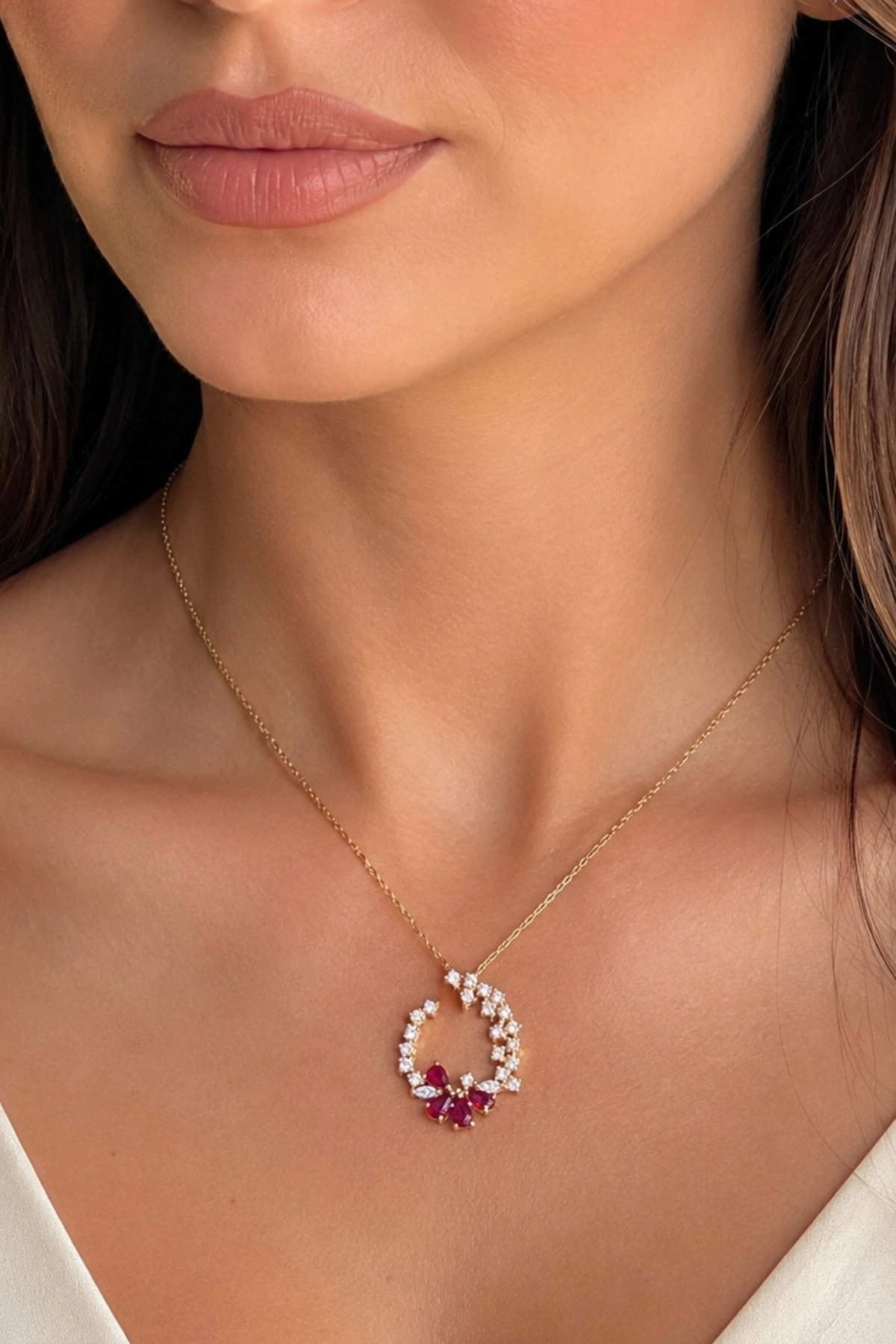 Çiçek Desen 1.56 CT. Pırlanta Kolye