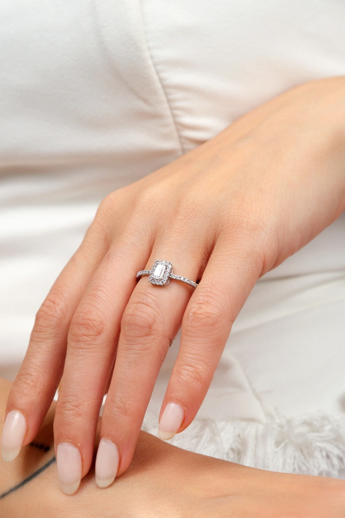 Asil 14 Ayar Baget Kesim Altın Yüzük YZK723