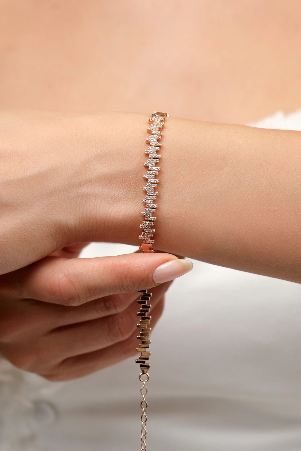 Asil 14 Ayar Blok Taşlı Rose Altın Bileklik BLK3154