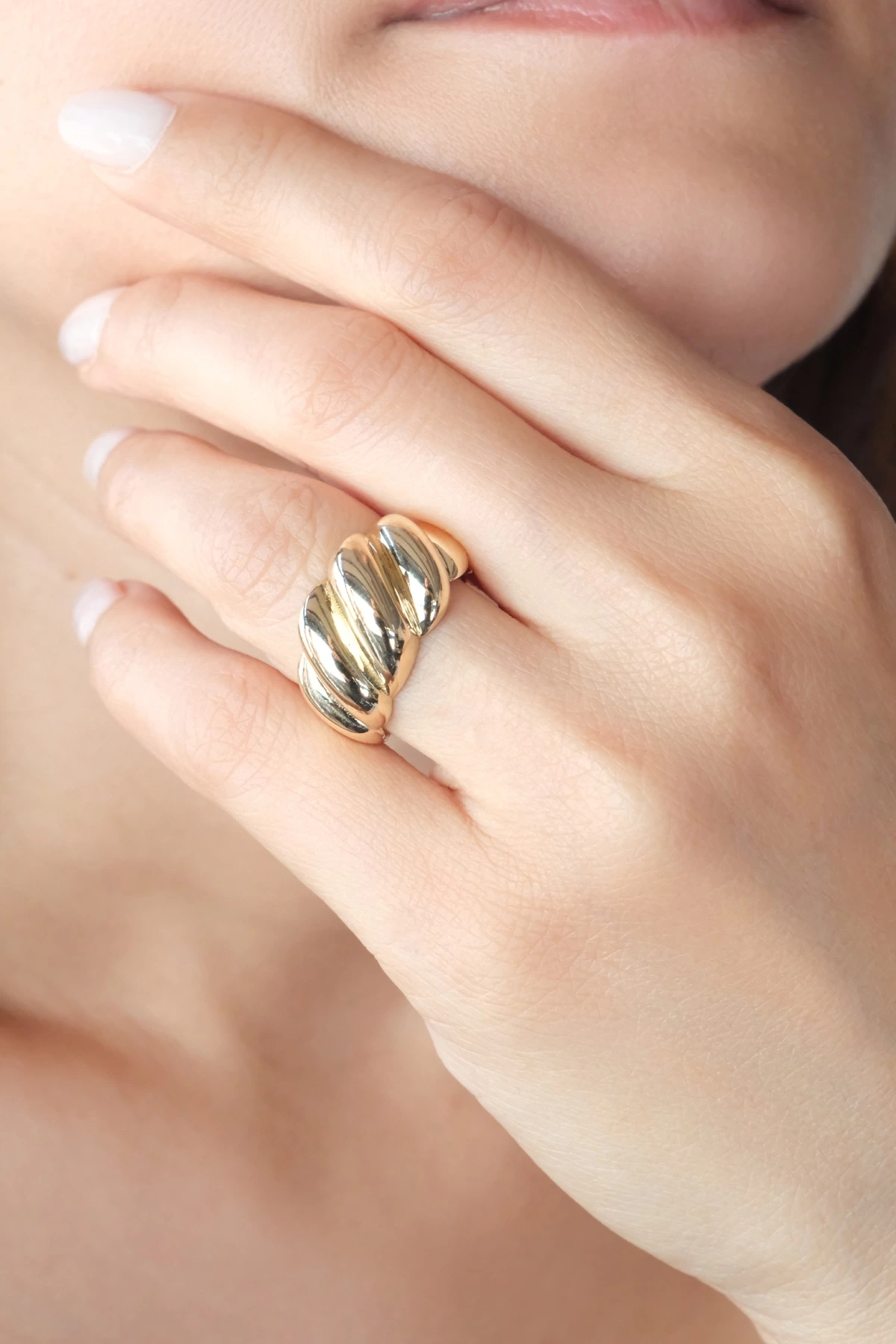 Asil 14 Ayar Burgu Model Altın Yüzük YZK3681