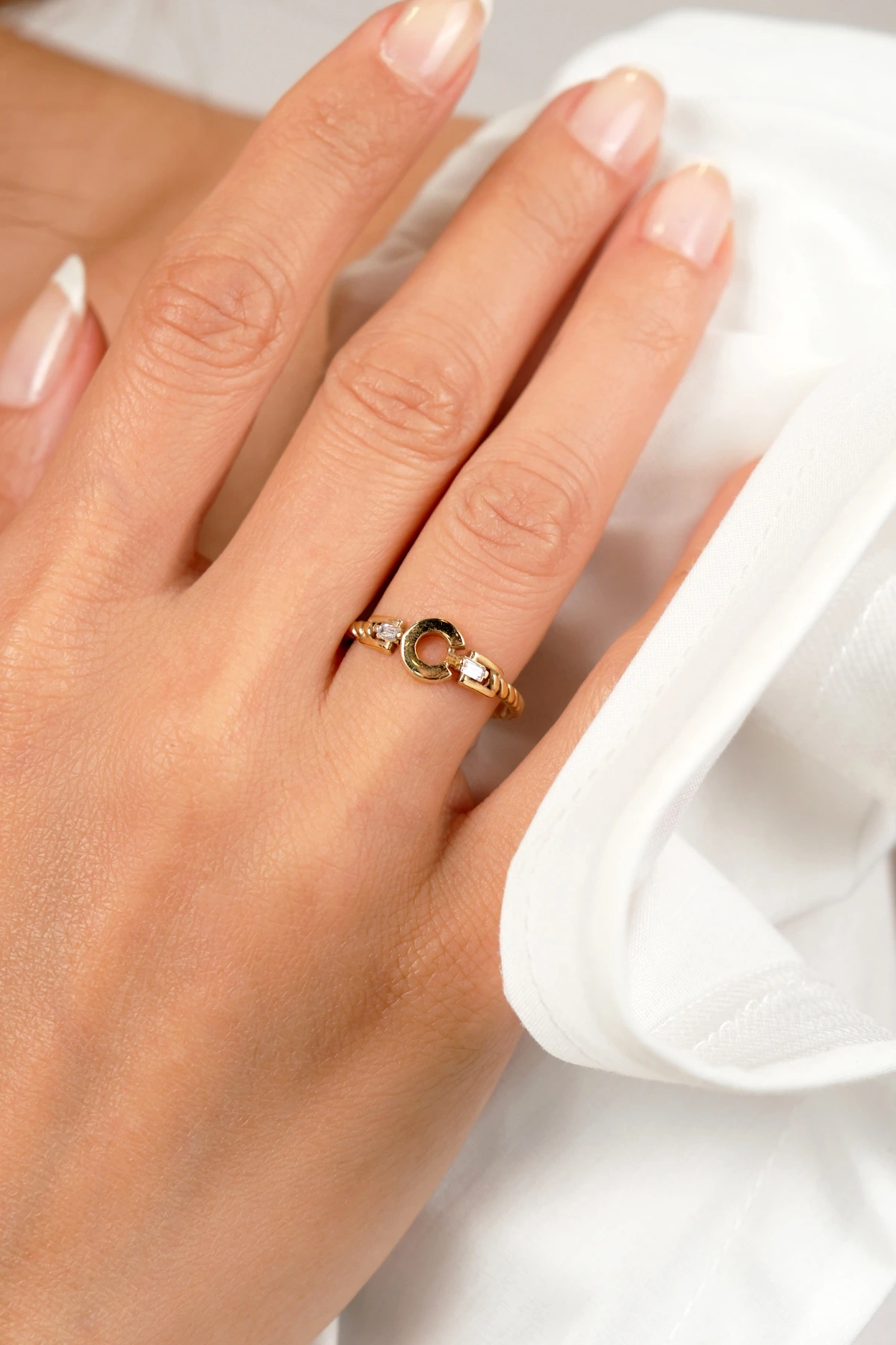 Asil 14 Ayar C Harf Altın Yüzük YZK1549