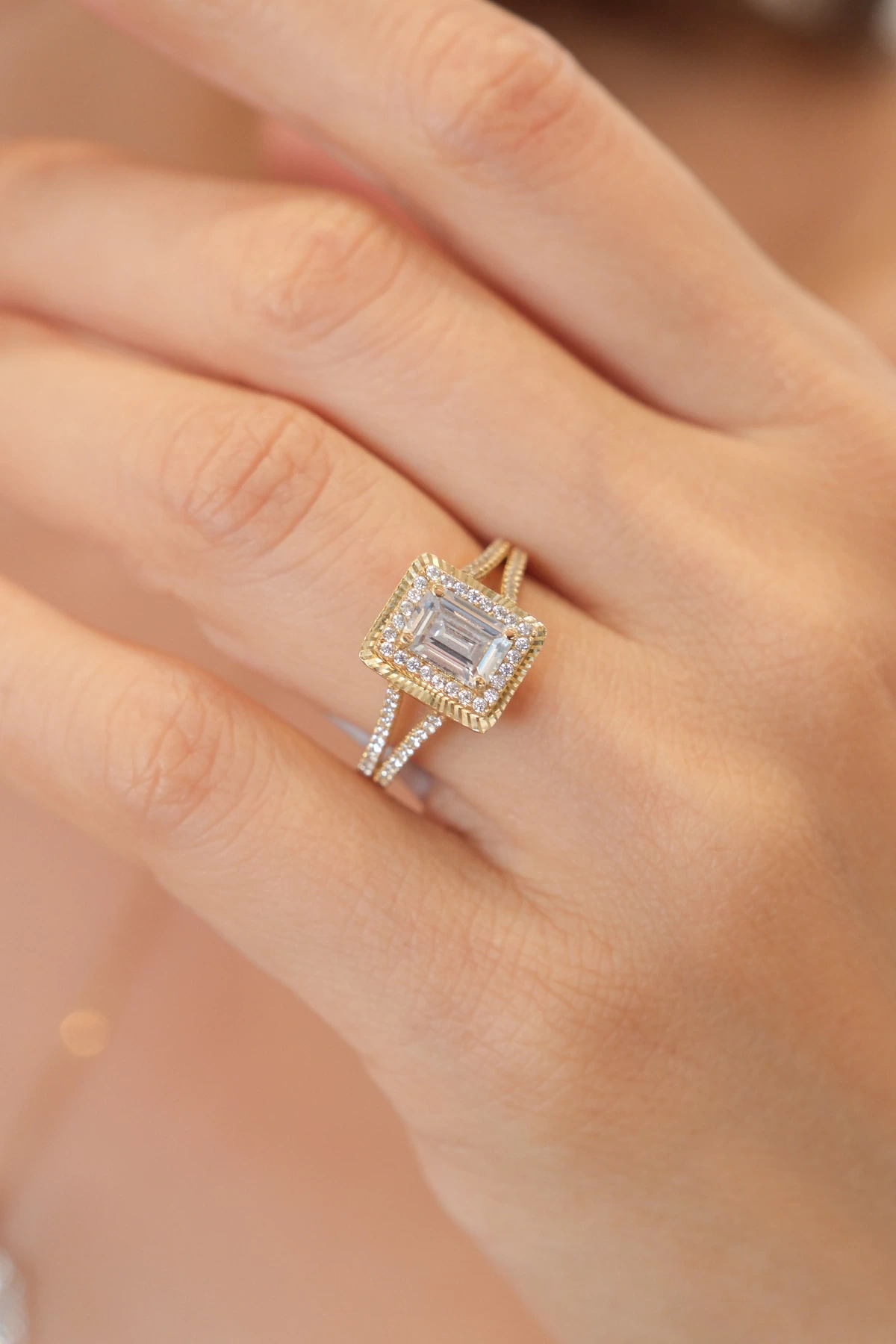 Asil 14 Ayar Emerald Kesim Tek Taş Altın Yüzük YZK2726