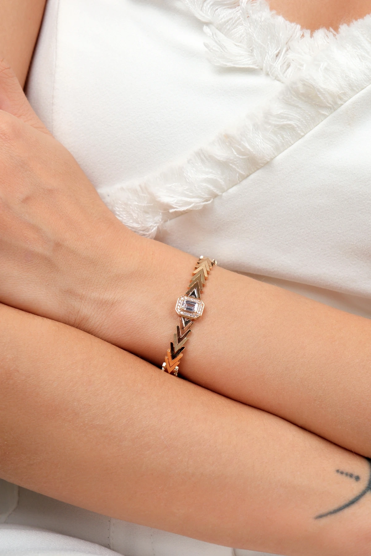 Asil 14 Ayar Emerald Taşlı Rose Altın Bileklik BLK3519