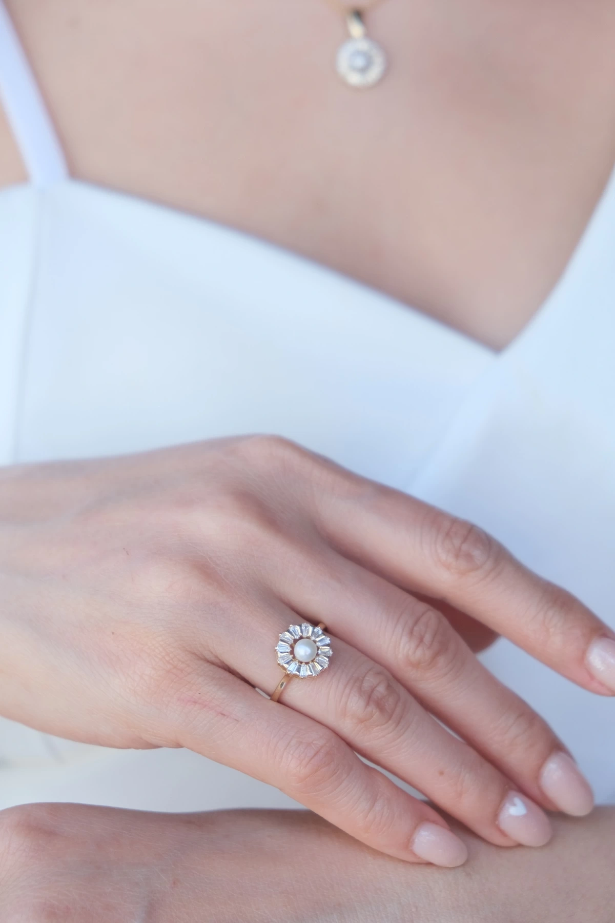 Asil 14 Ayar İncili Taşlı Yüzük YZK 2428