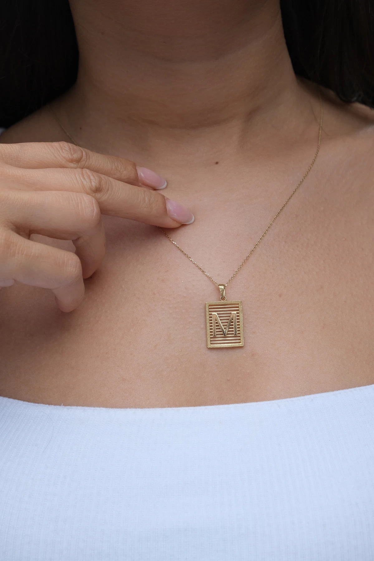 Asil 14 Ayar Izgaralı M Harfi Altın Kolye Ucu KLU1261