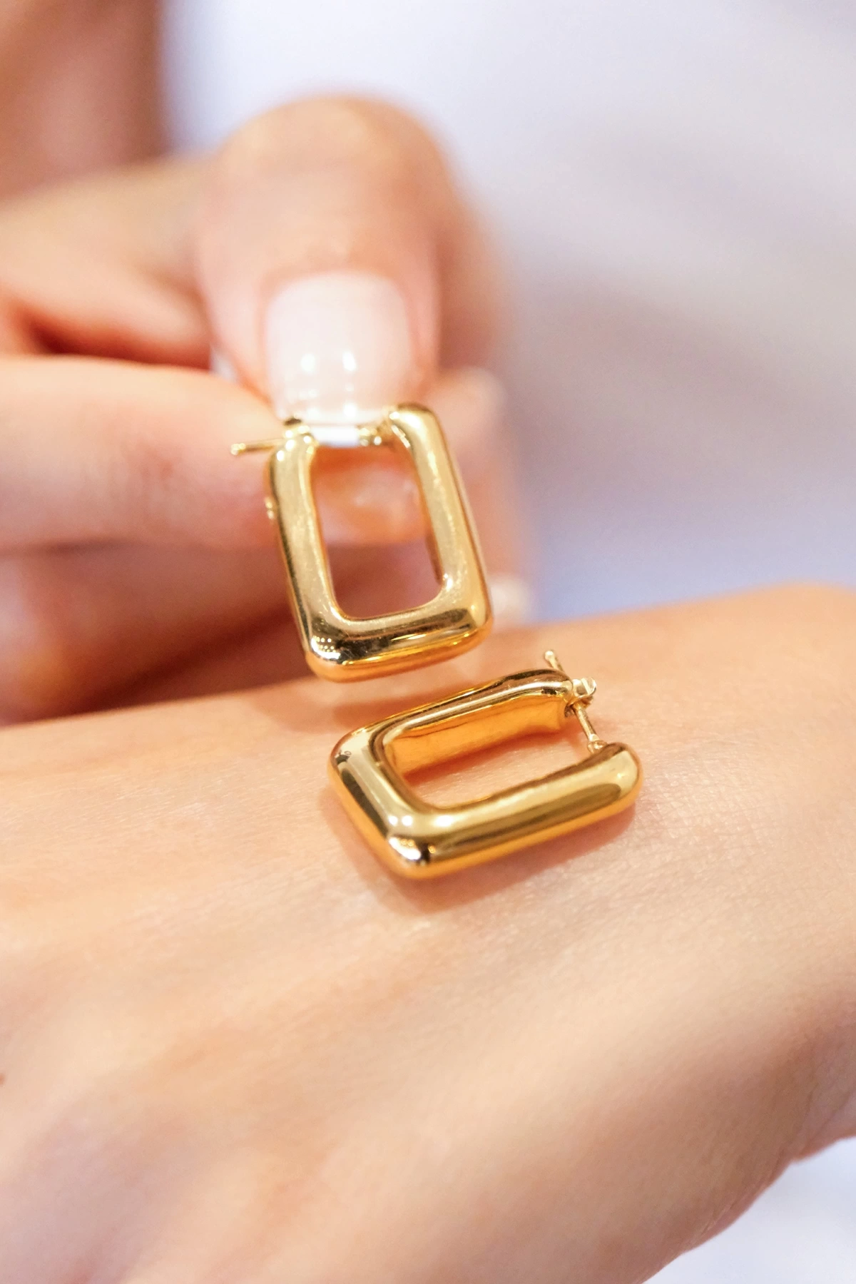 Asil 14 Ayar Kare Model Halka Altın Küpe KP4901