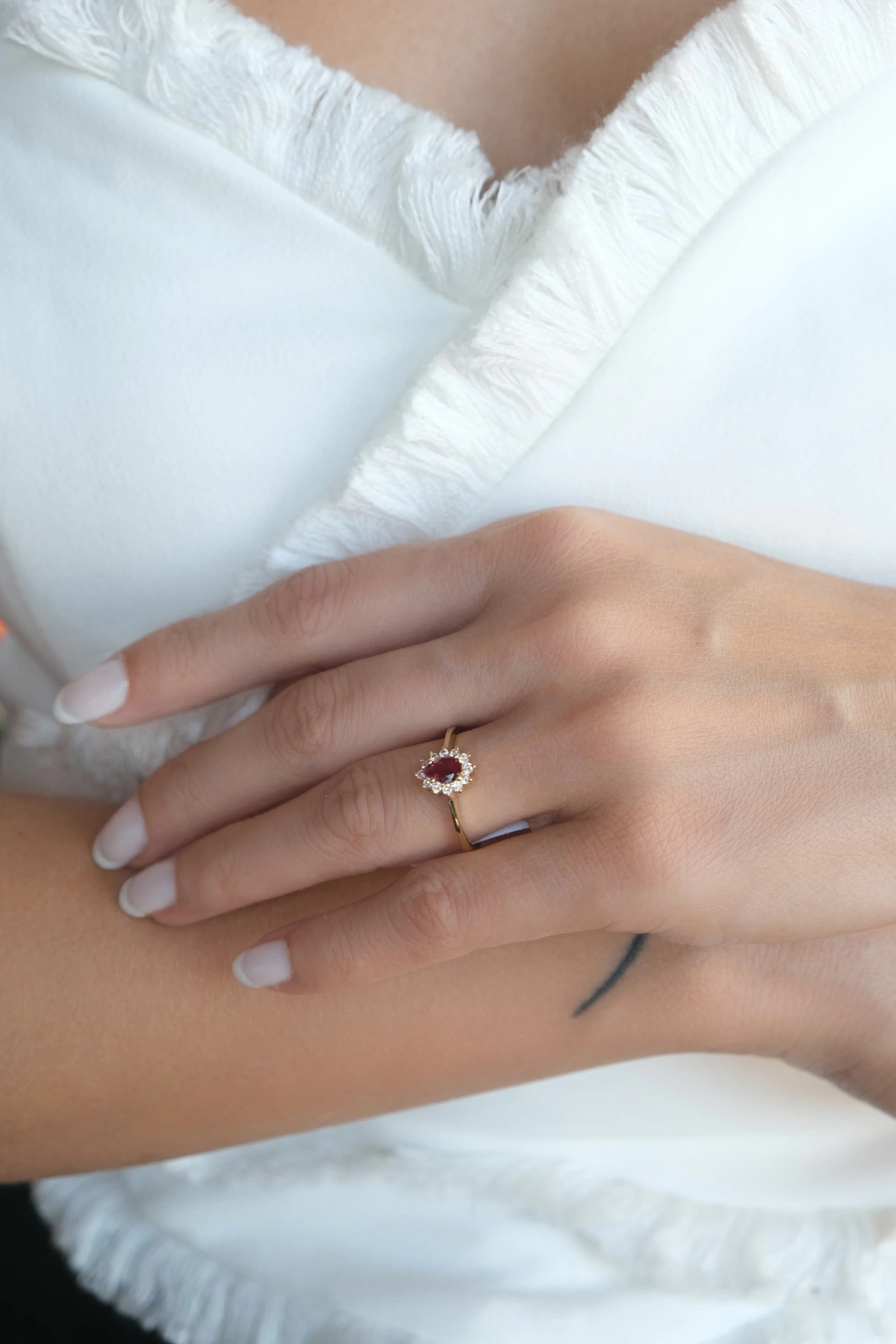 Asil 14 Ayar Kırmızı Taşlı Anturaj Altın Yüzük YZK2091