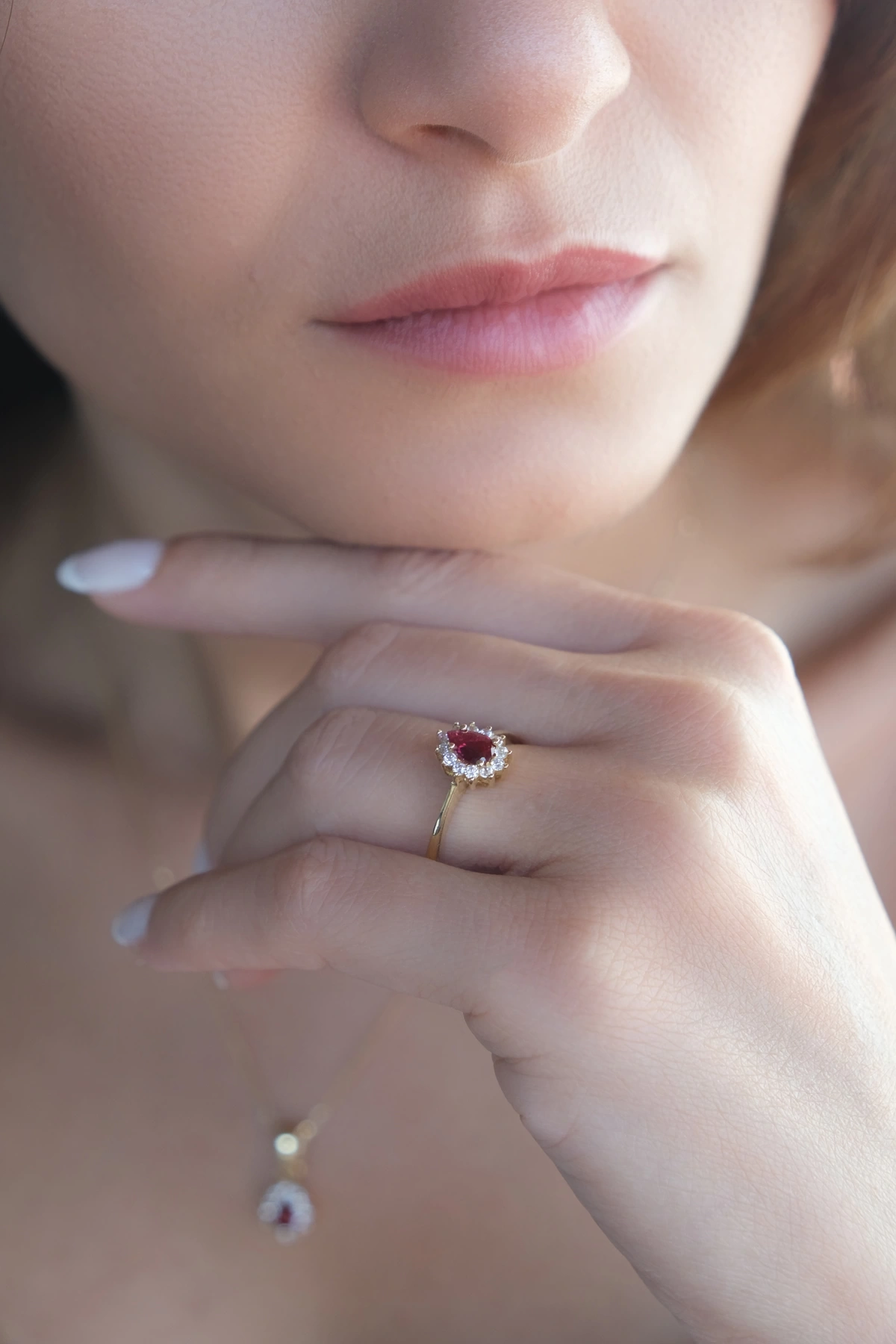 Asil 14 Ayar Kırmızı Taşlı Anturaj Altın Yüzük YZK2091