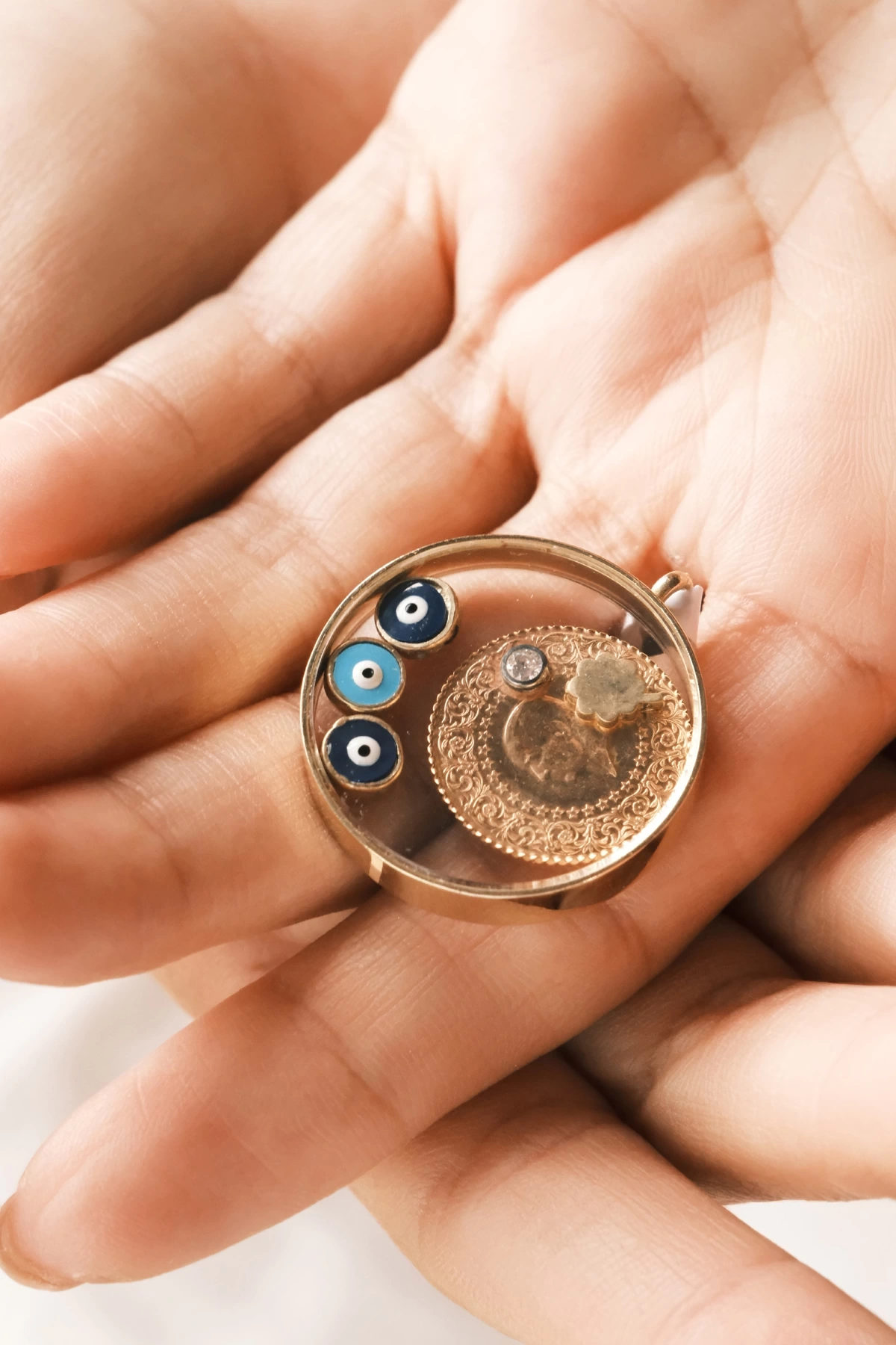 Asil 14 Ayar Kulplu Çeyrekli Cam Kapsül Altın Kolye Ucu KLU1621