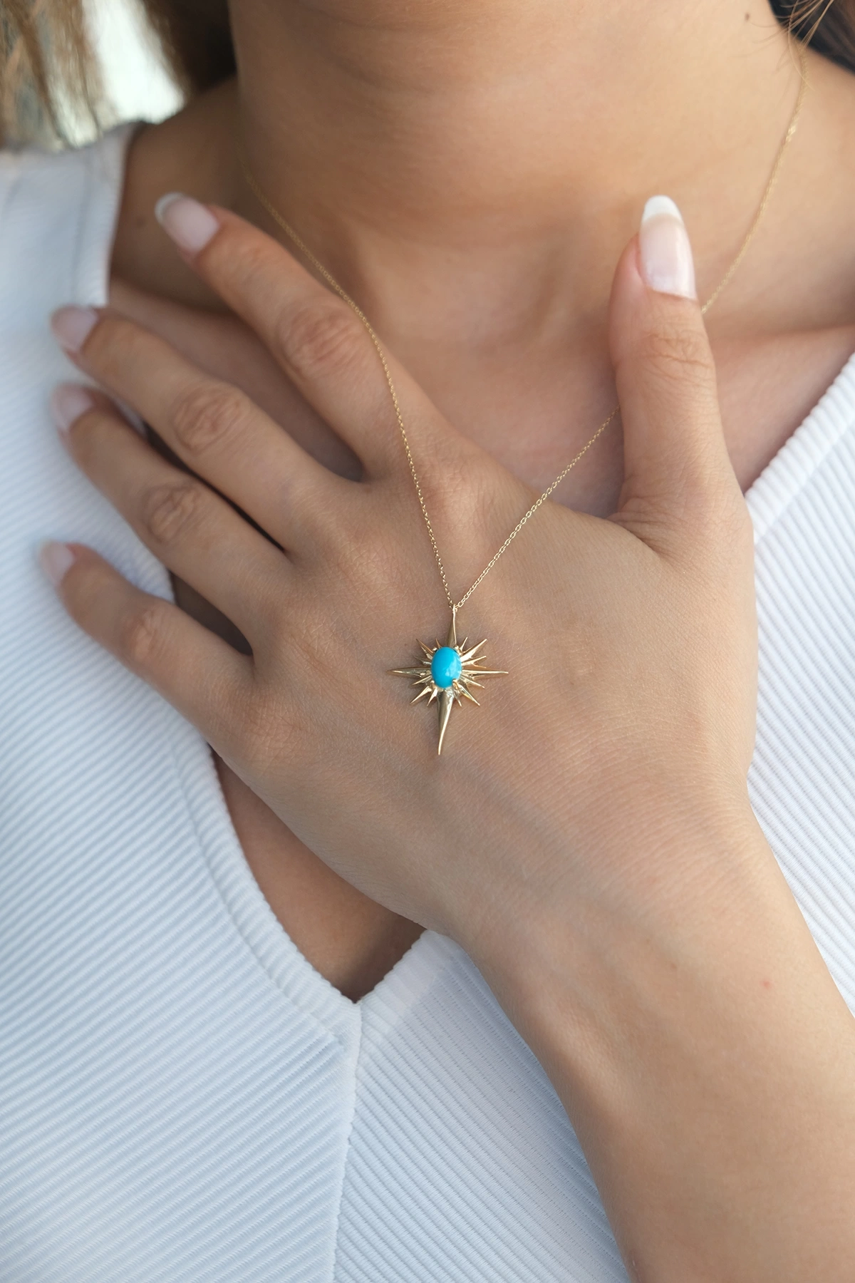 Asil 14 Ayar Mavi Taşlı Kuzey Yıldızı Altın Kolye KLY3180