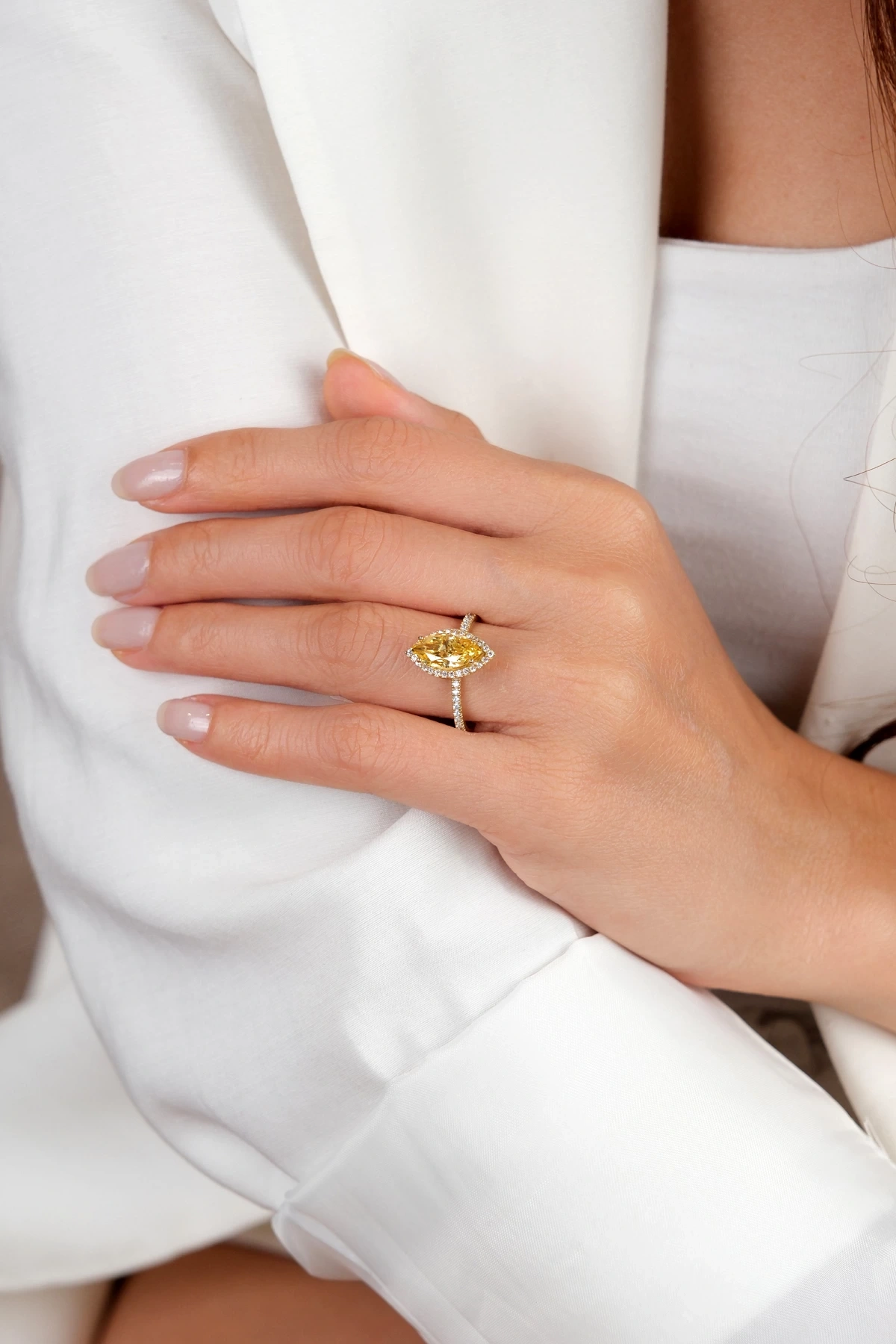 Asil 14 Ayar Markiz Sarı Taşlı Altın Yüzük YZK3152