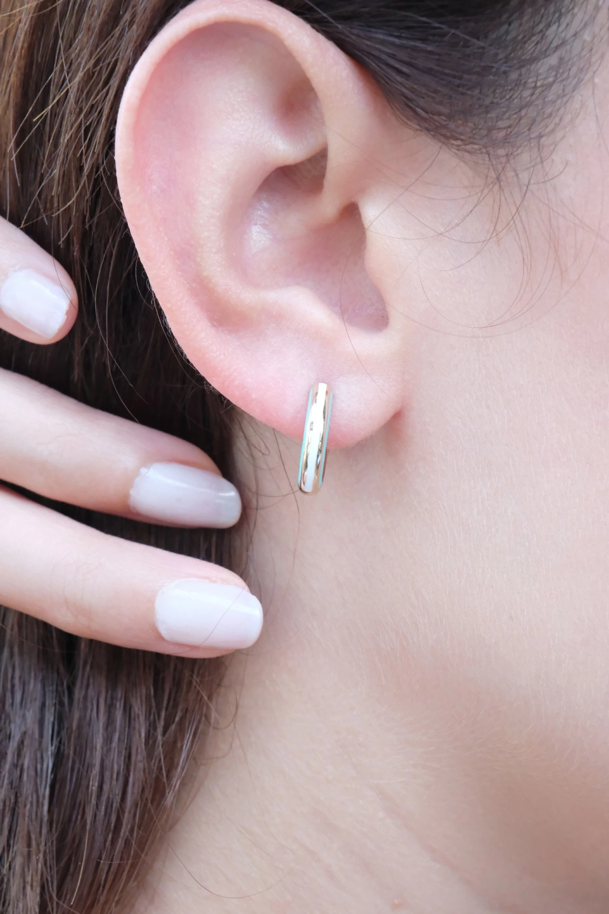 Asil 14 Ayar Mavi Beyaz Mineli Halka Altın Küpe KP5100