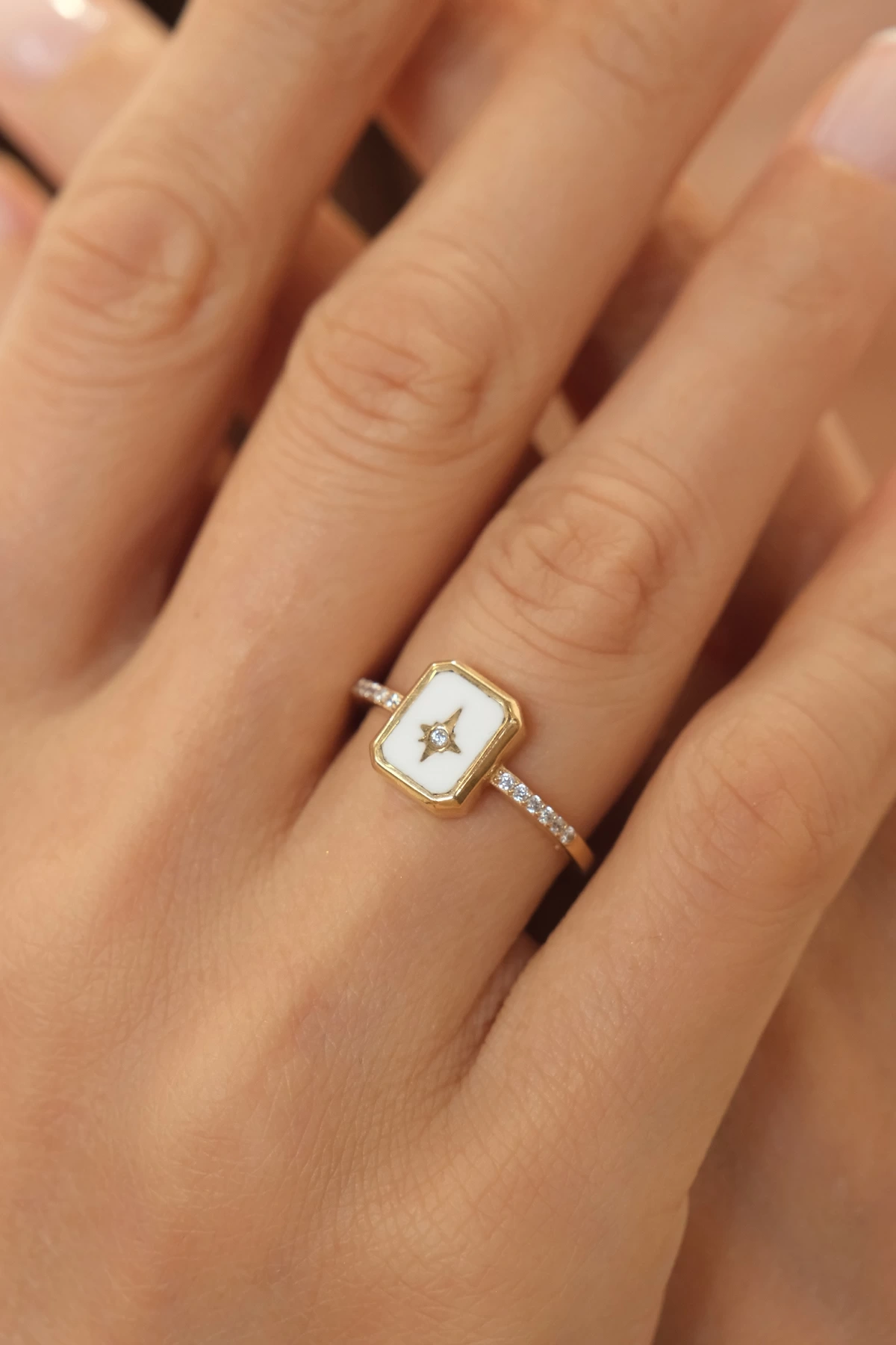 Asil 14 Ayar Mineli Kuzey Yıldızı Altın Yüzük YZK1573