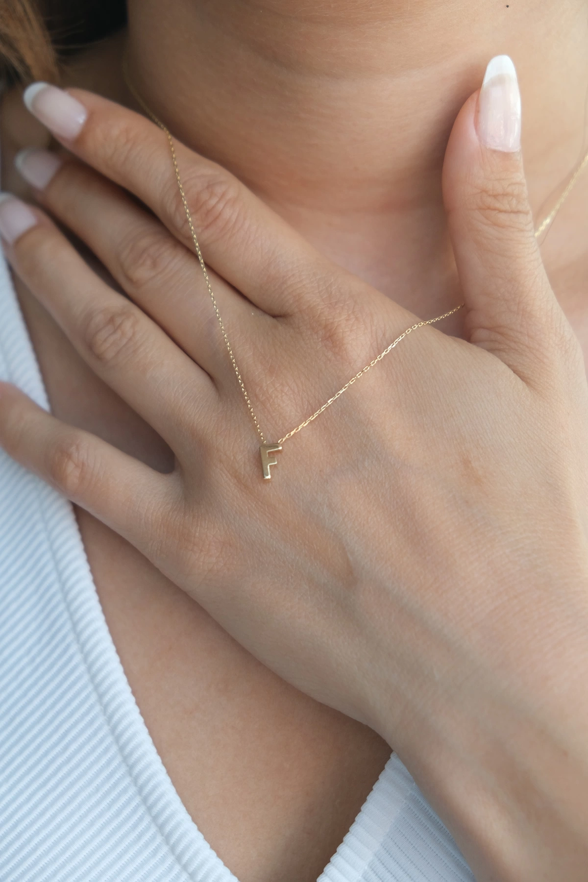 Asil 14 Ayar Minimal F Harfli Altın Kolye KLY3187