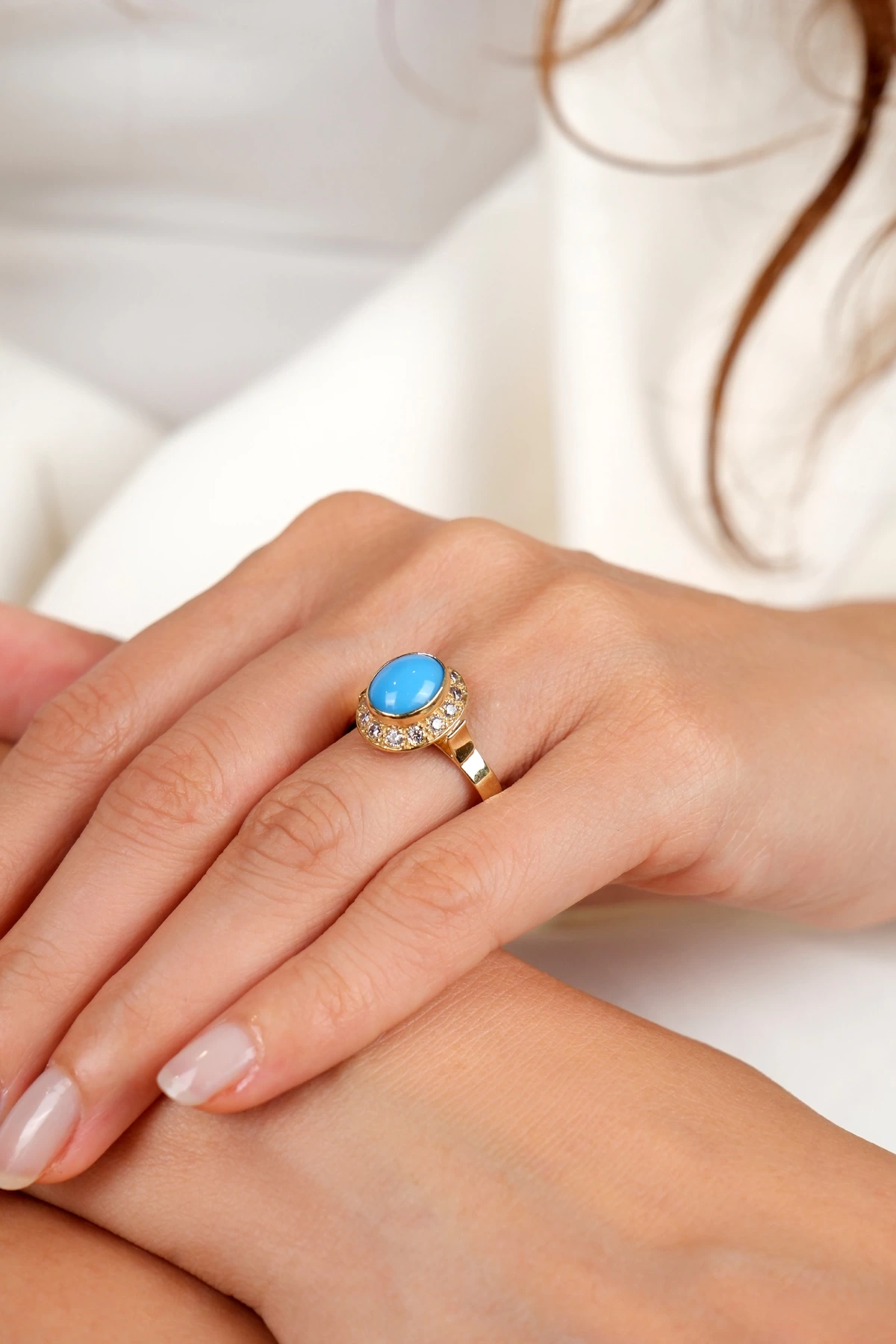 Asil 14 Ayar Otantik Mavi Taşlı Oval Altın Yüzük YZK3306