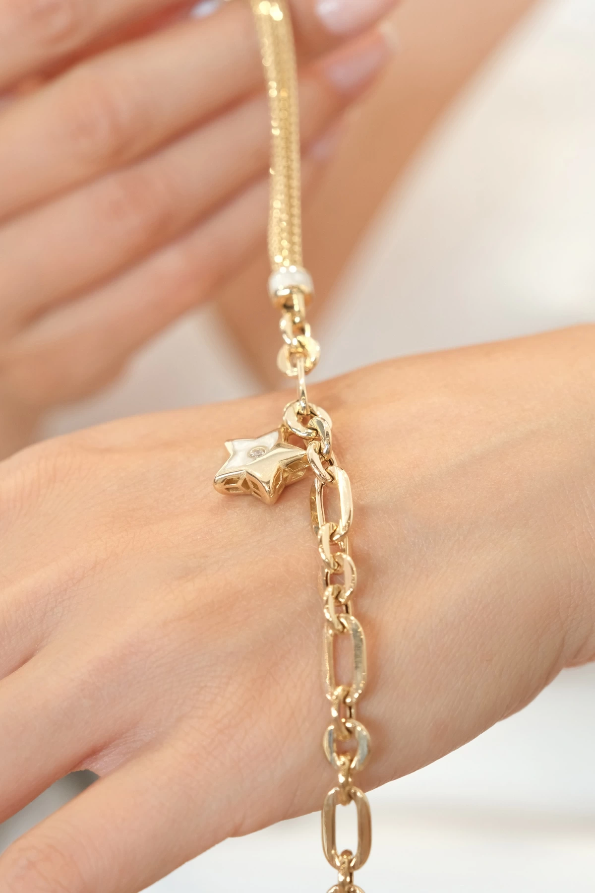 Asil 14 Ayar Sedefli Yıldız Altın Bileklik BLK5588