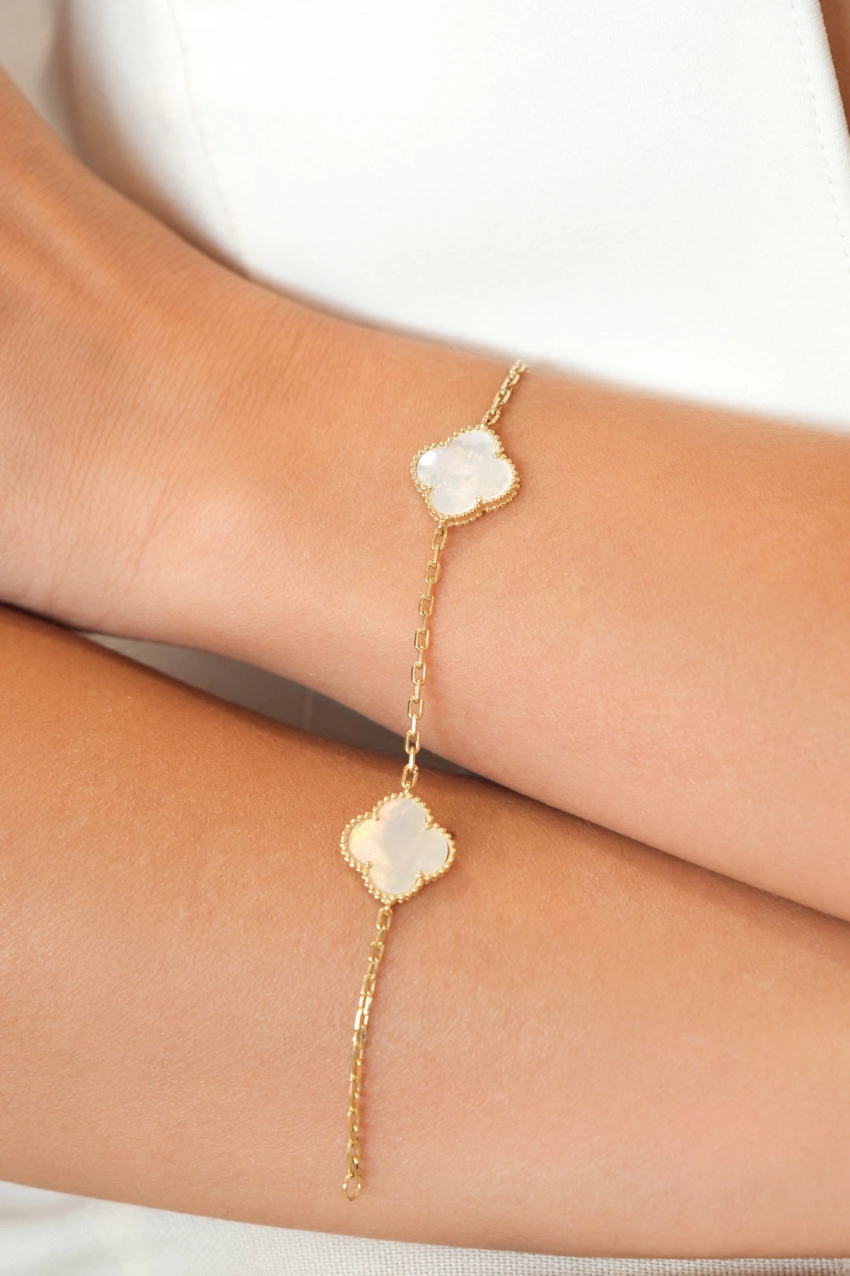 Asil 14 Ayar Sedefli Yonca Model Altın Bileklik BLK6139