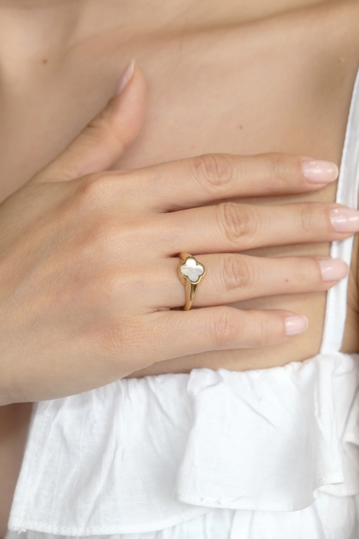 Asil 14 Ayar Sedefli Yonca Altın Yüzük YZK3271