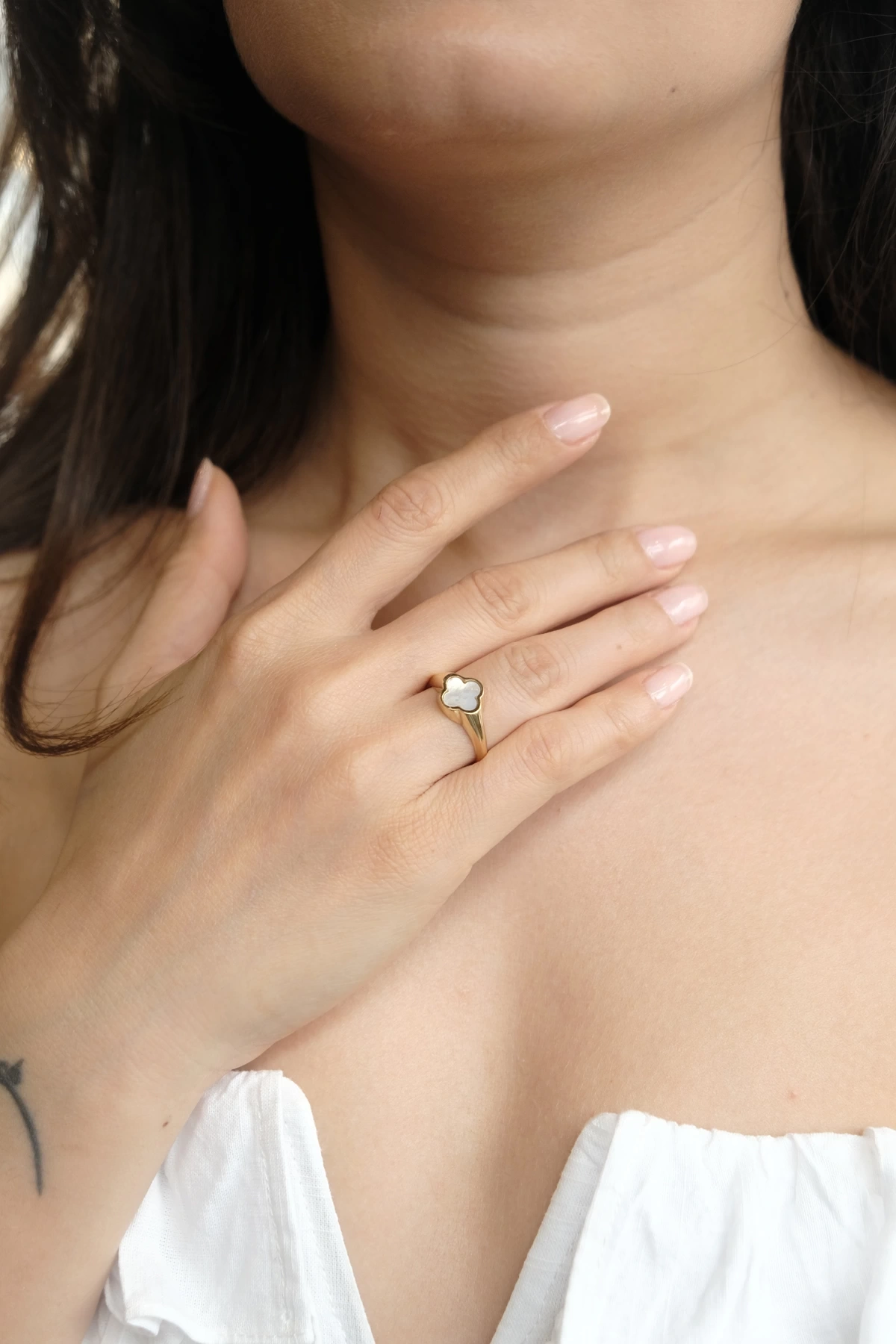 Asil 14 Ayar Sedefli Yonca Altın Yüzük YZK3271