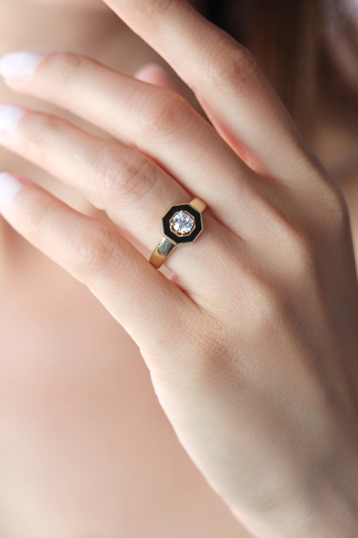 Asil 14 Ayar Siyah Mine Taşlı Altın Yüzük YZK2750