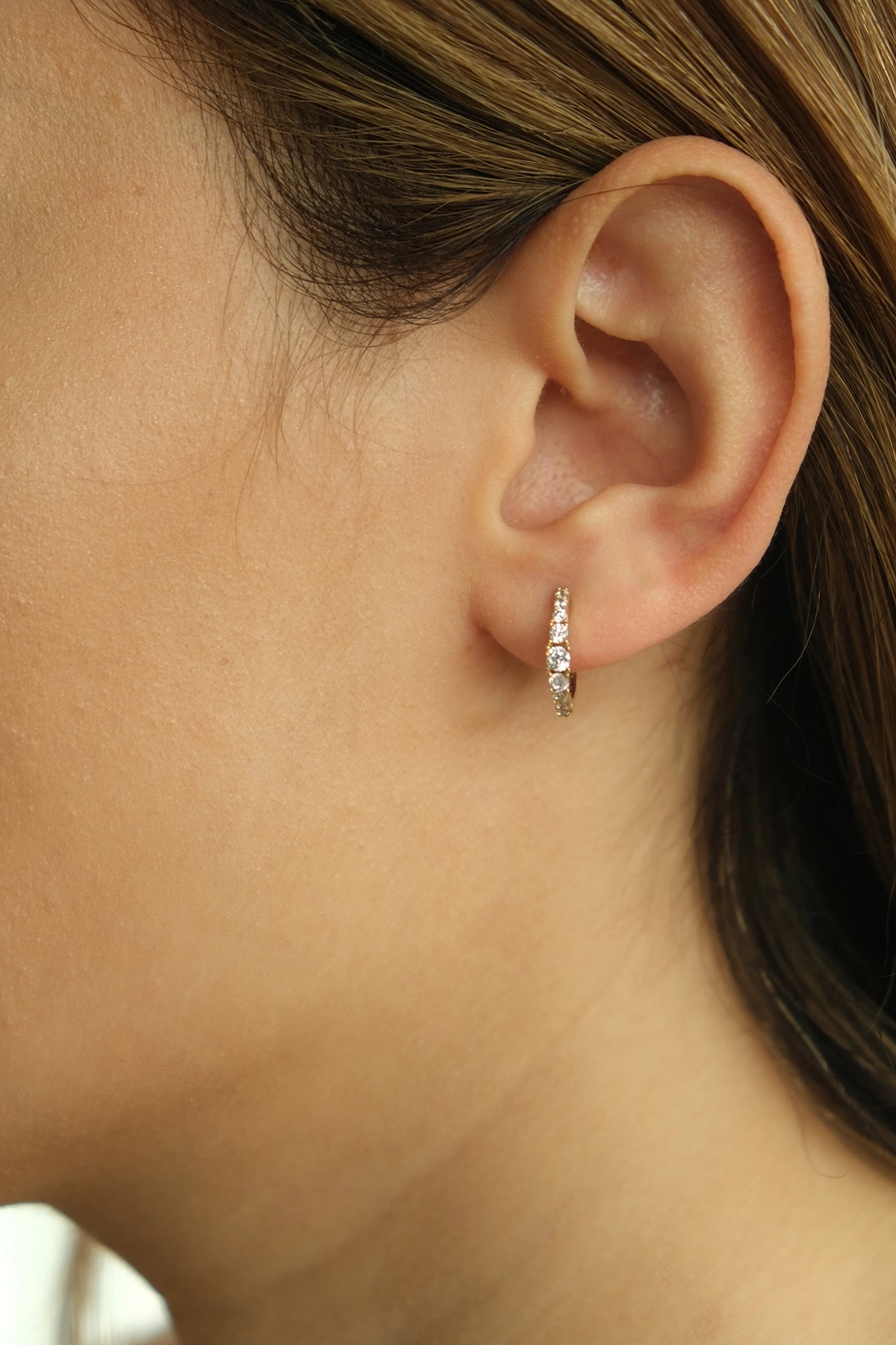 Asil 14 Ayar Taşlı Halka Altın Küpe KP3526