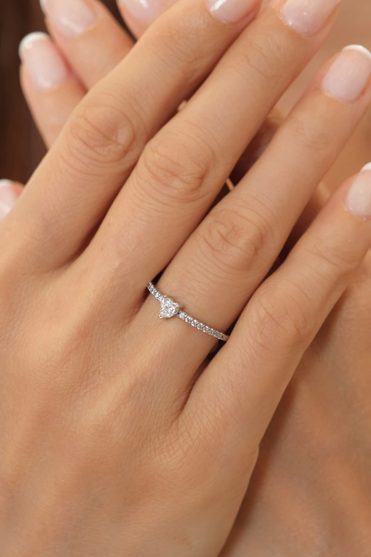 Asil 14 Ayar Kalp Model Tek Taş Altın Yüzük YZK769