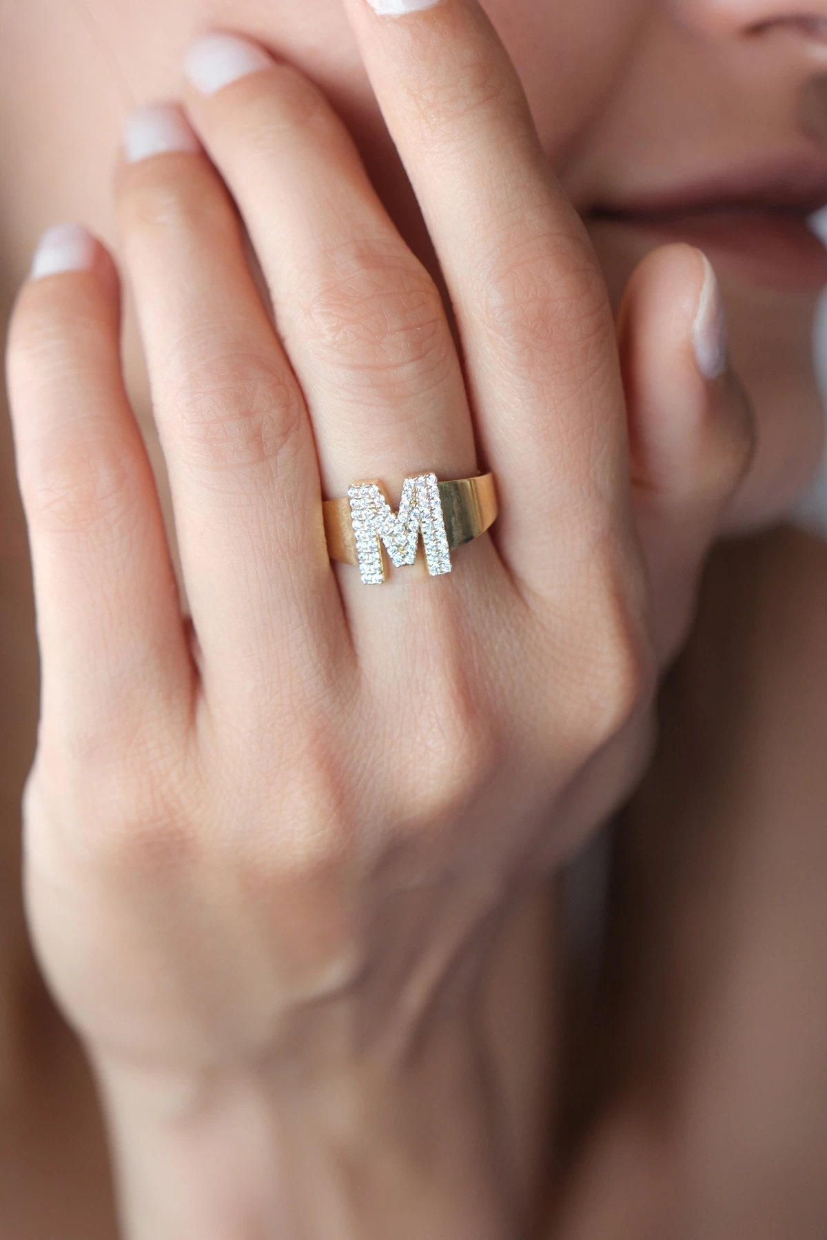 Asil 14 Ayar Taşlı M Harf Altın Yüzük YZK3598