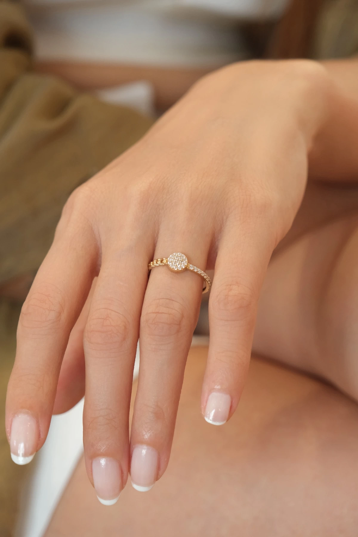 Asil 14 Ayar Taşlı Model Altın Yüzük YZK3444