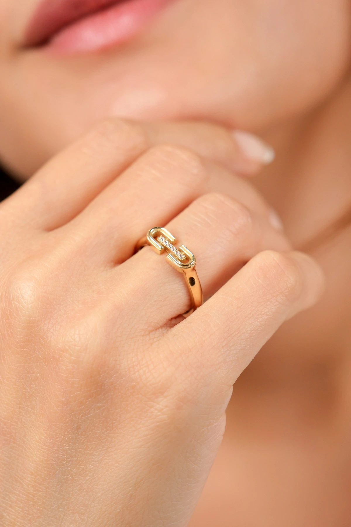 Asil 14 Ayar Taşlı Modern Altın Yüzük YZK3502