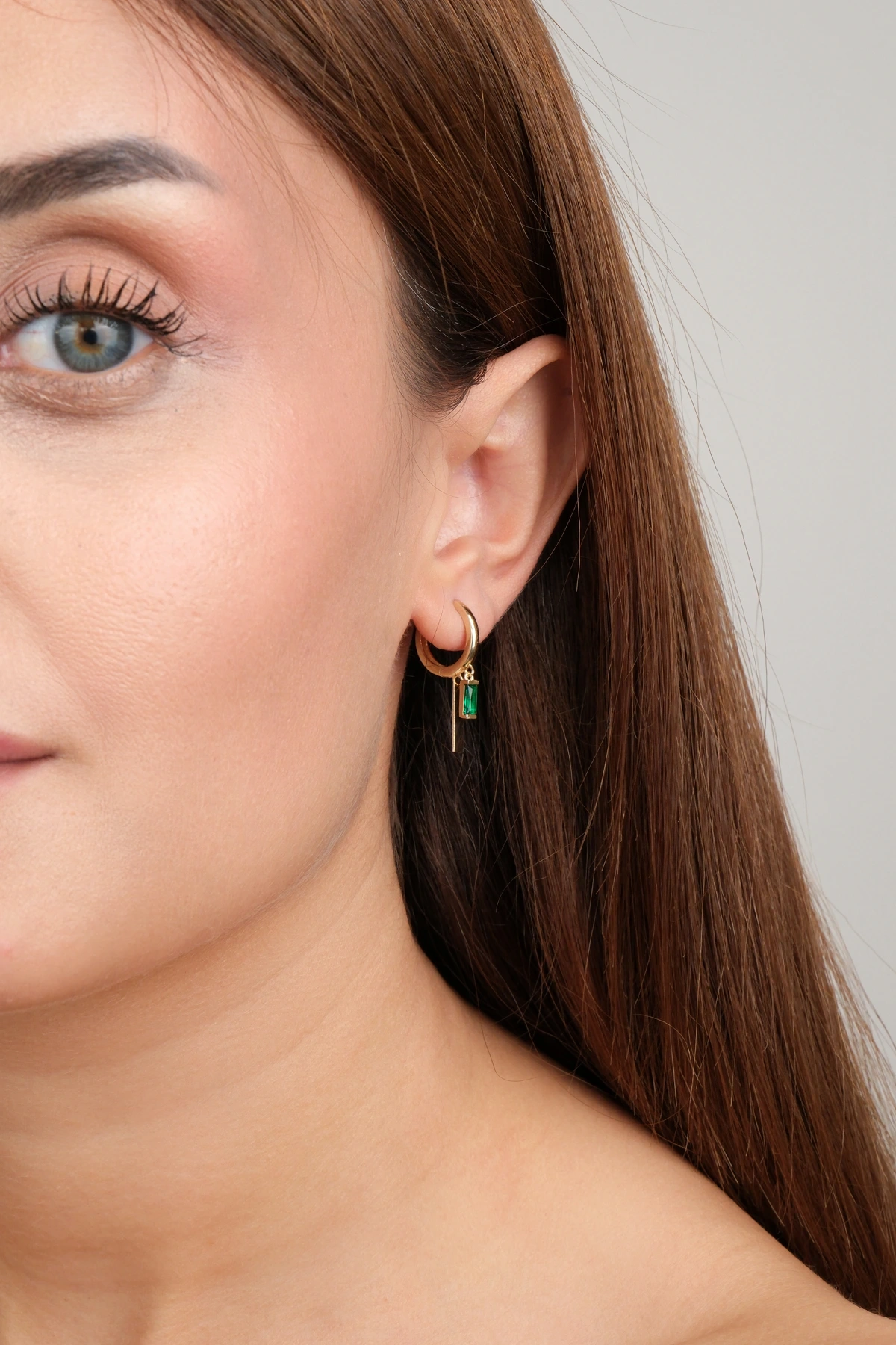 Asil 14 Ayar Taşlı Sallantılı Altın Küpe KP5148