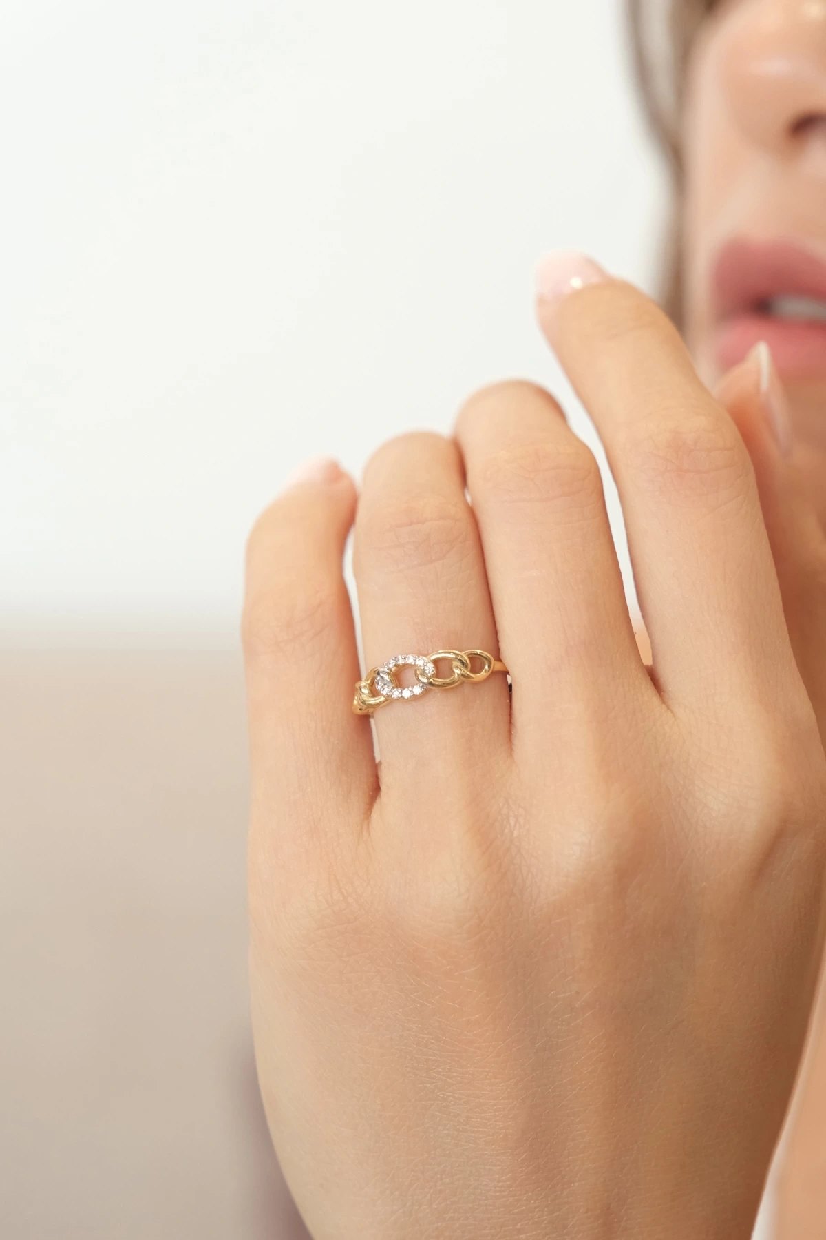 Asil 14 Ayar Taşlı Zincir Model Altın Yüzük YZK1619