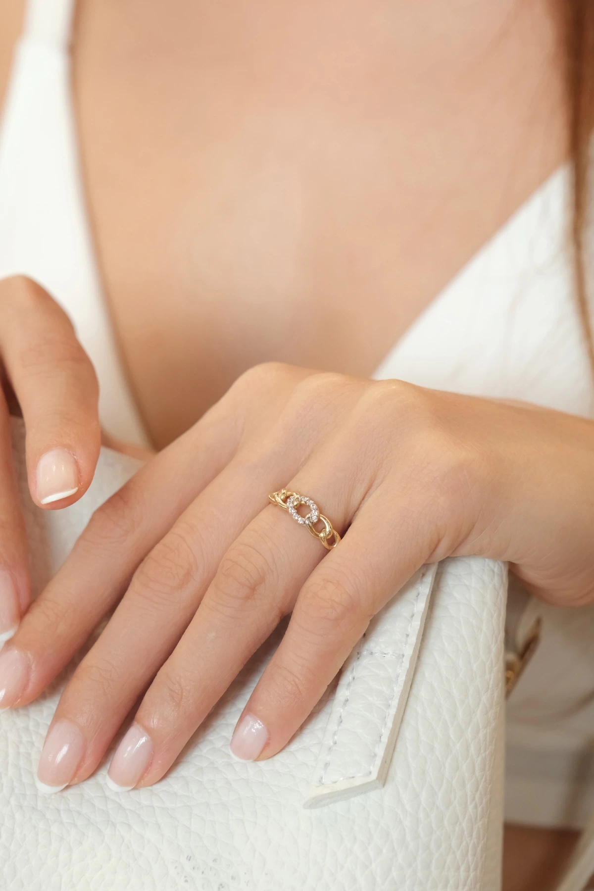 Asil 14 Ayar Taşlı Zincir Model Altın Yüzük YZK1619