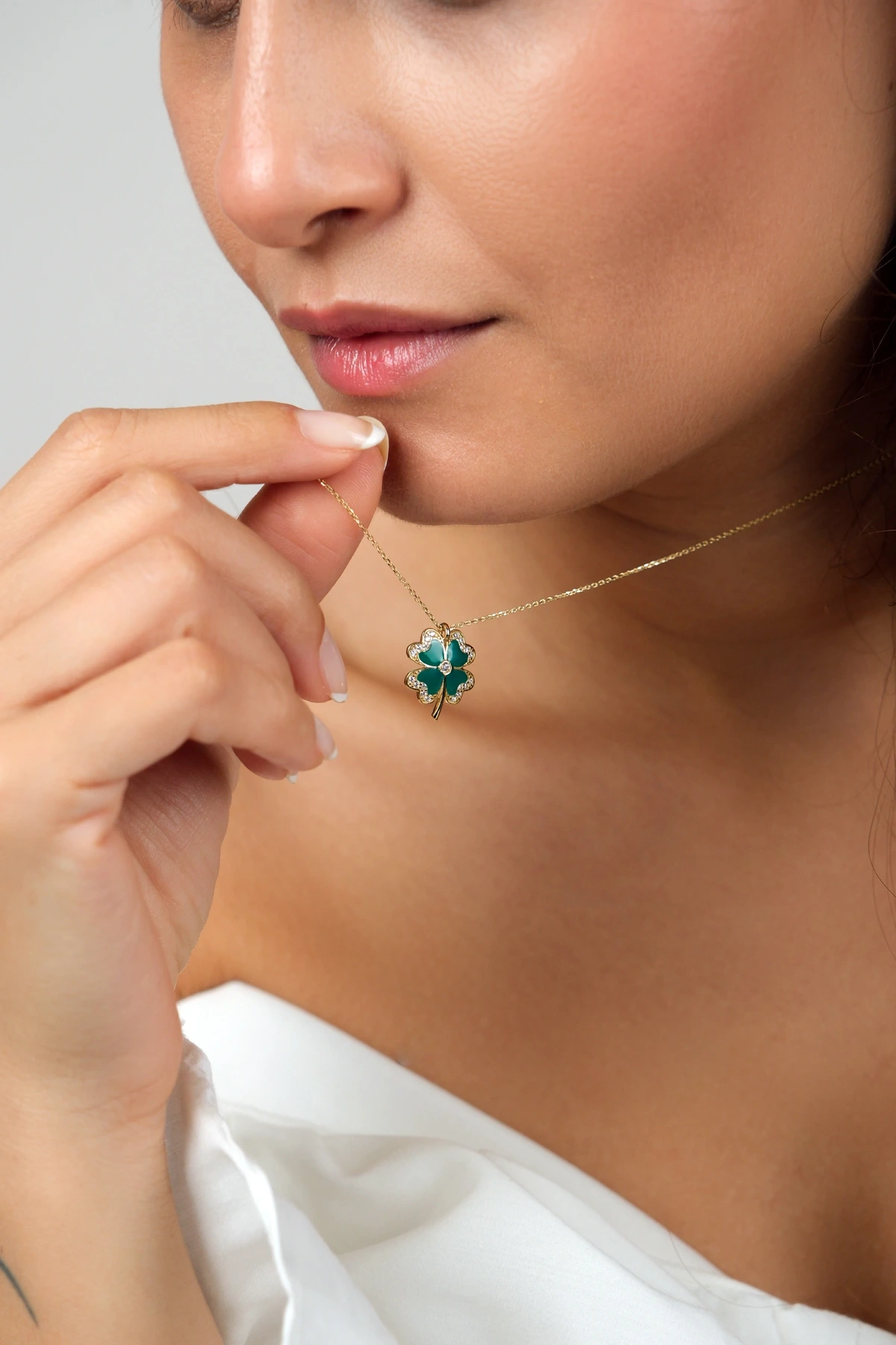 Asil 14 Ayar Taşlı Dört Yapraklı Yonca Altın Kolye KLY3489