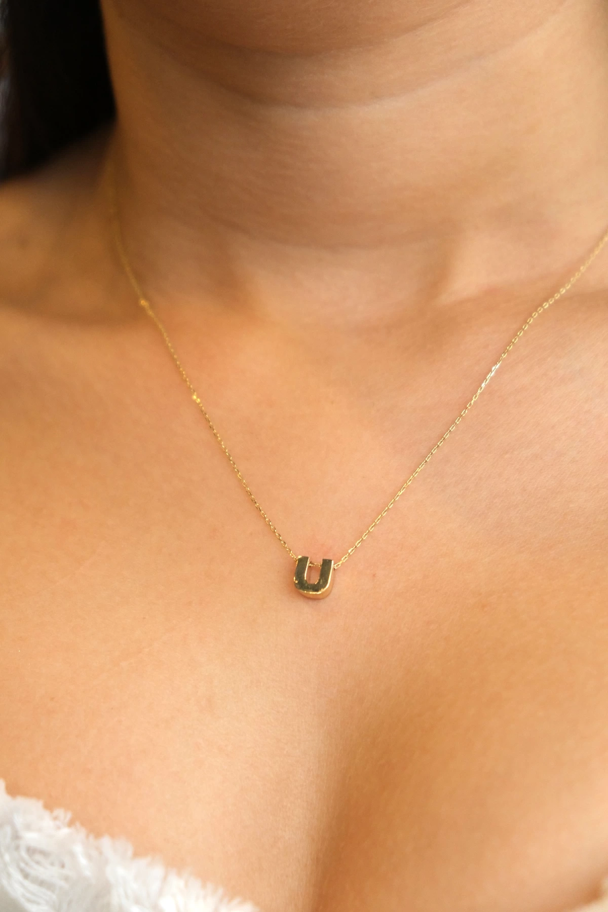 Asil 14 Ayar U Harf Altın Kolye KLY3154